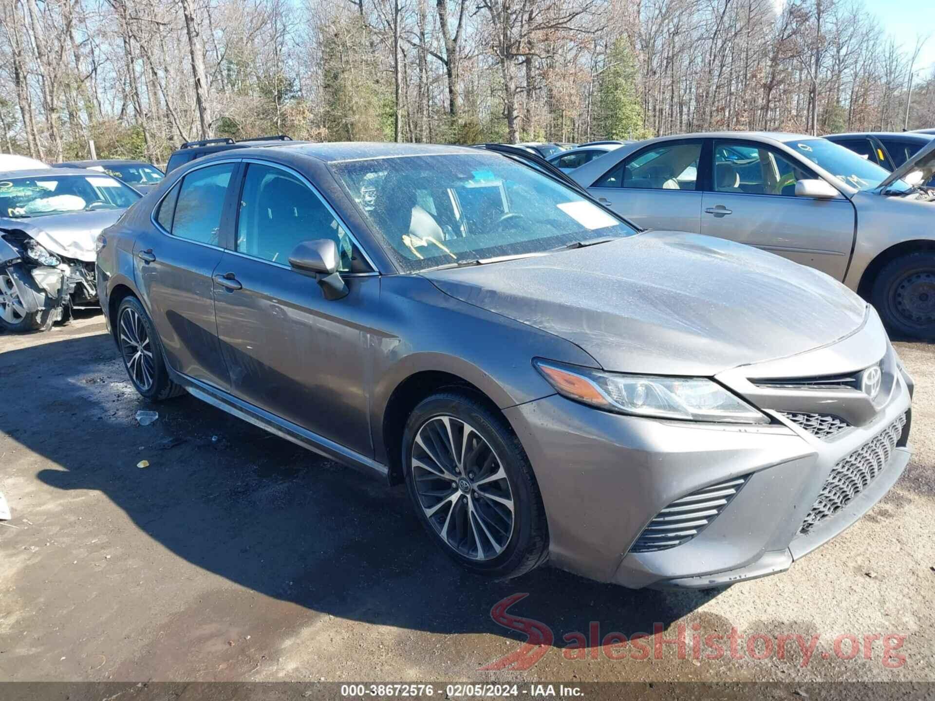 4T1B11HK2JU033248 2018 TOYOTA CAMRY