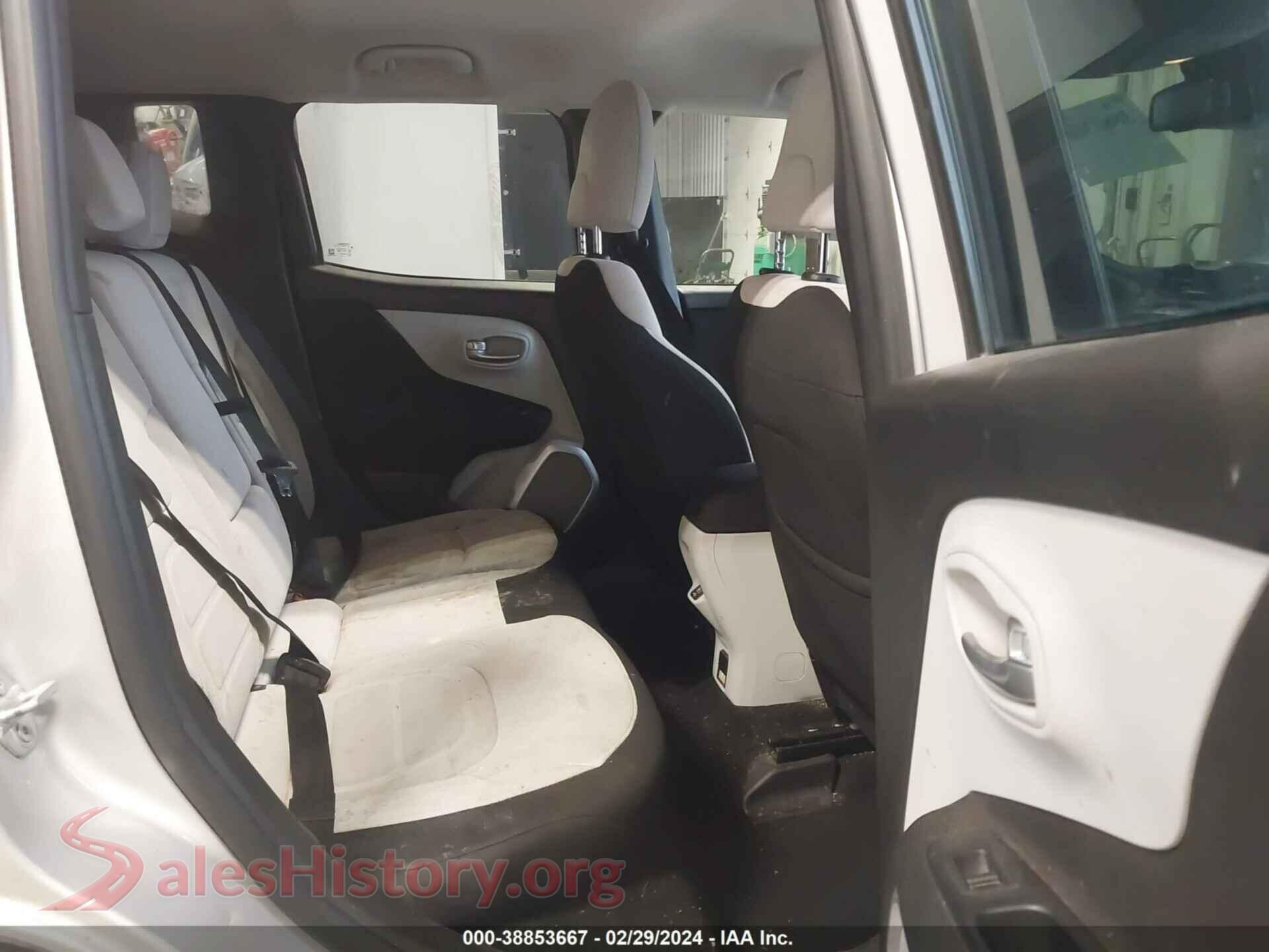 2018 JEEP RENEGADE VIN ZACCJBBB0JPH13030, front passenger side