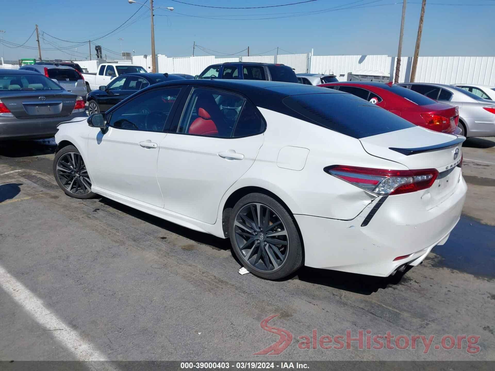 4T1B61HK2JU131116 2018 TOYOTA CAMRY