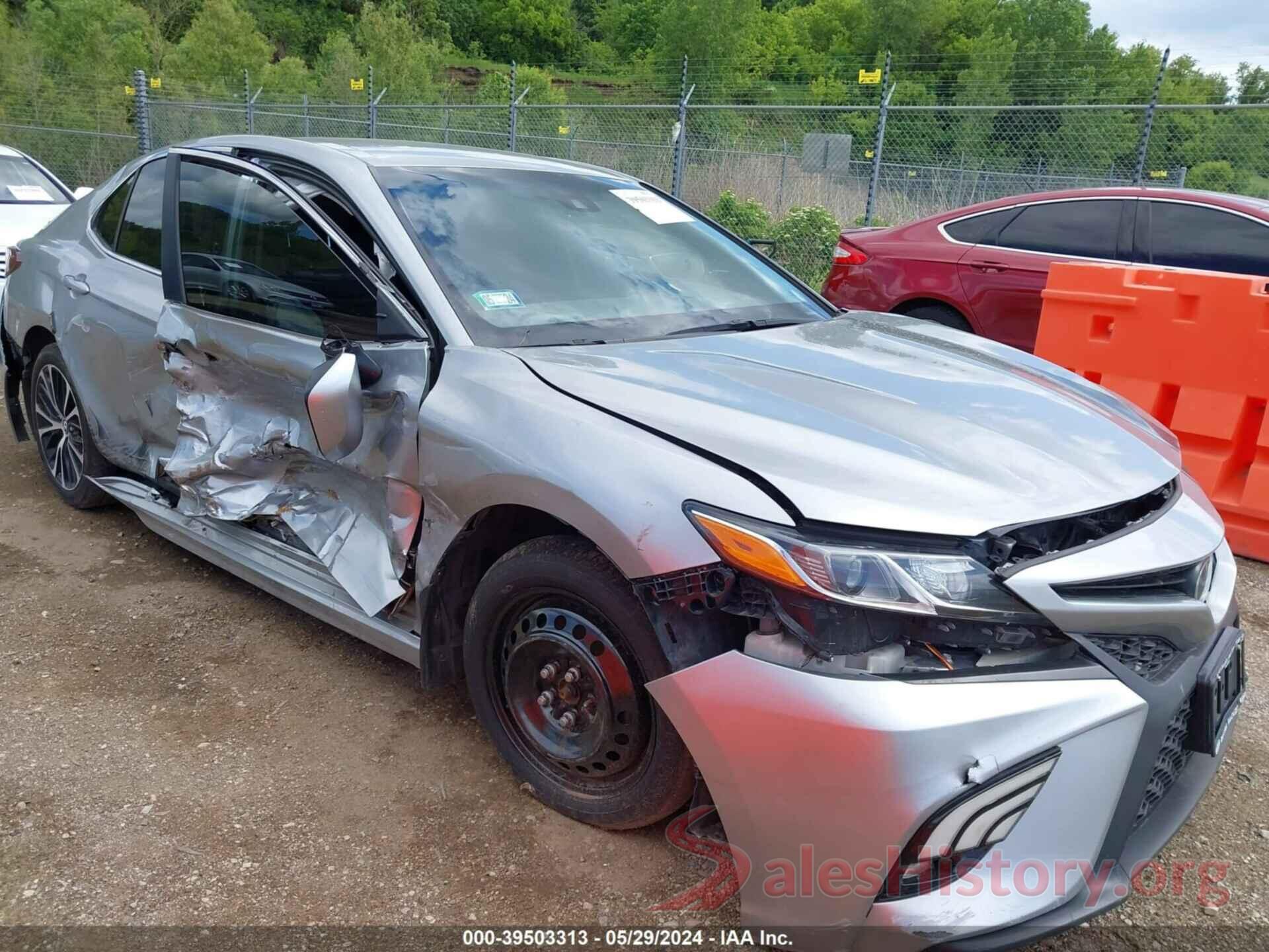 4T1B11HK1JU594685 2018 TOYOTA CAMRY