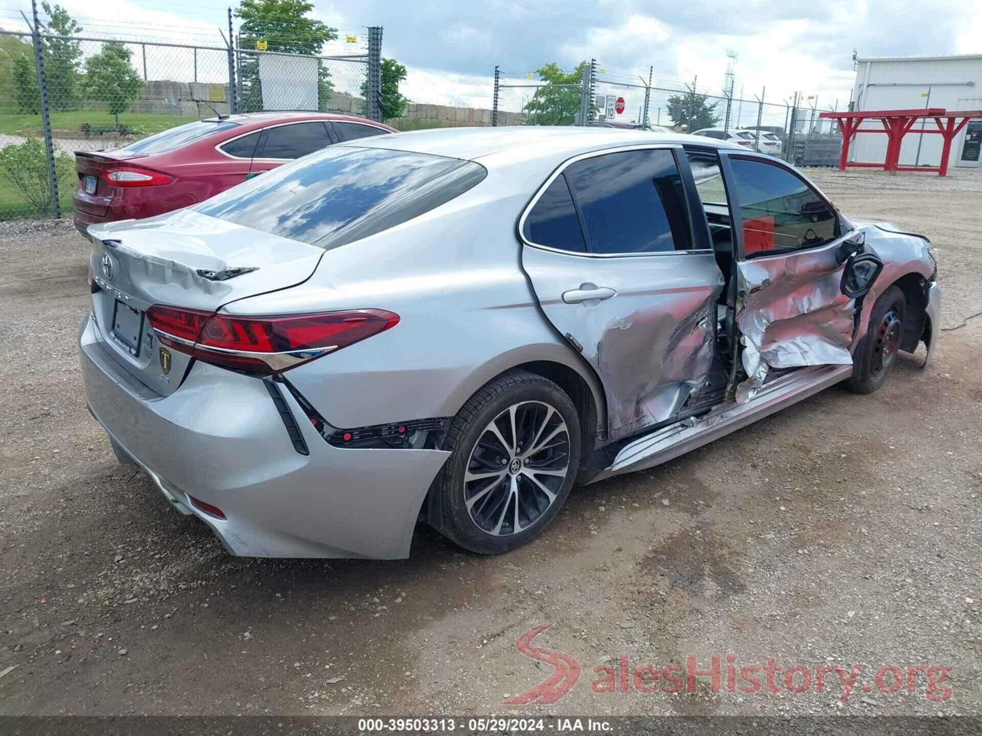 4T1B11HK1JU594685 2018 TOYOTA CAMRY