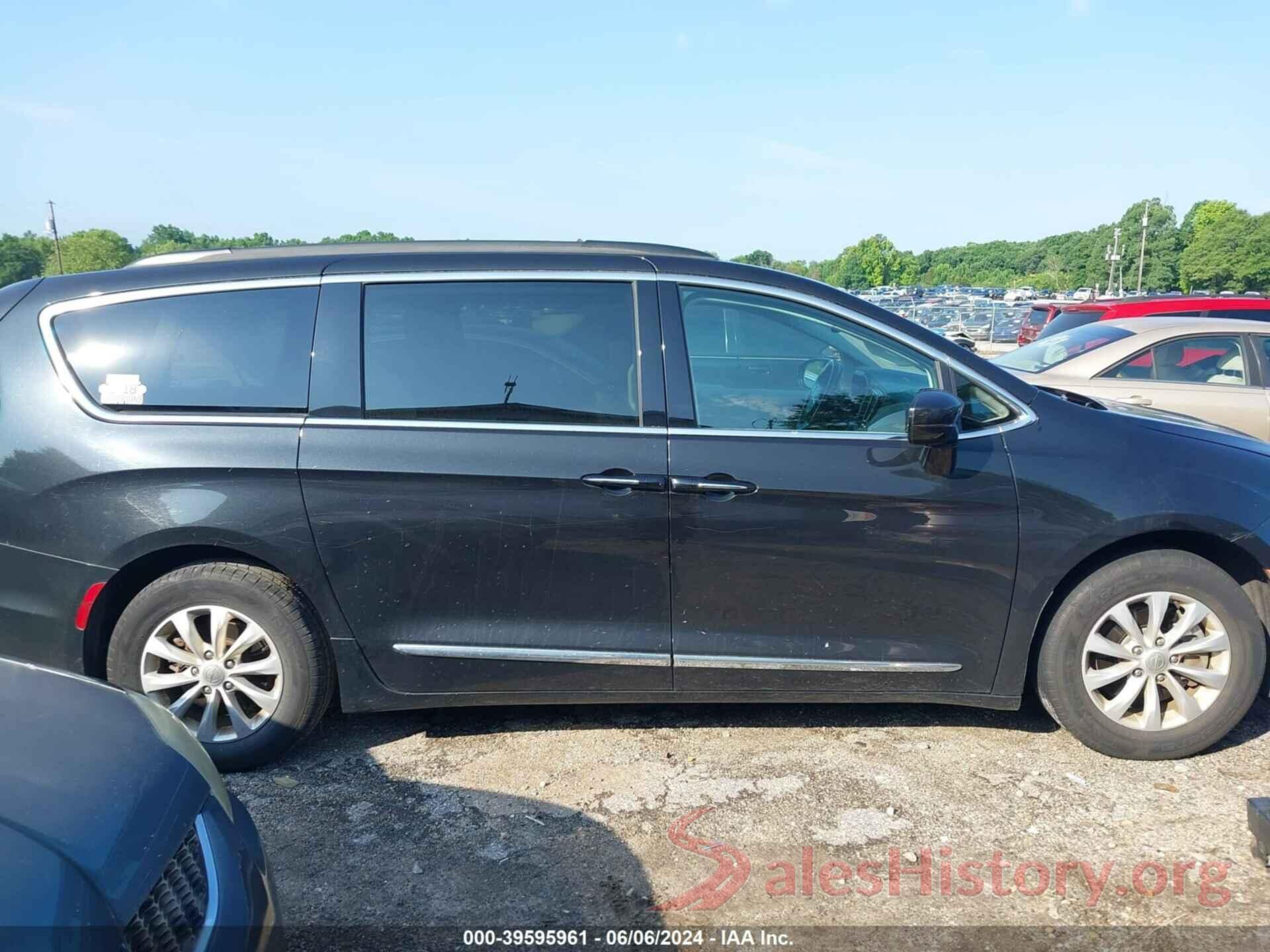 2C4RC1BG7HR669835 2017 CHRYSLER PACIFICA