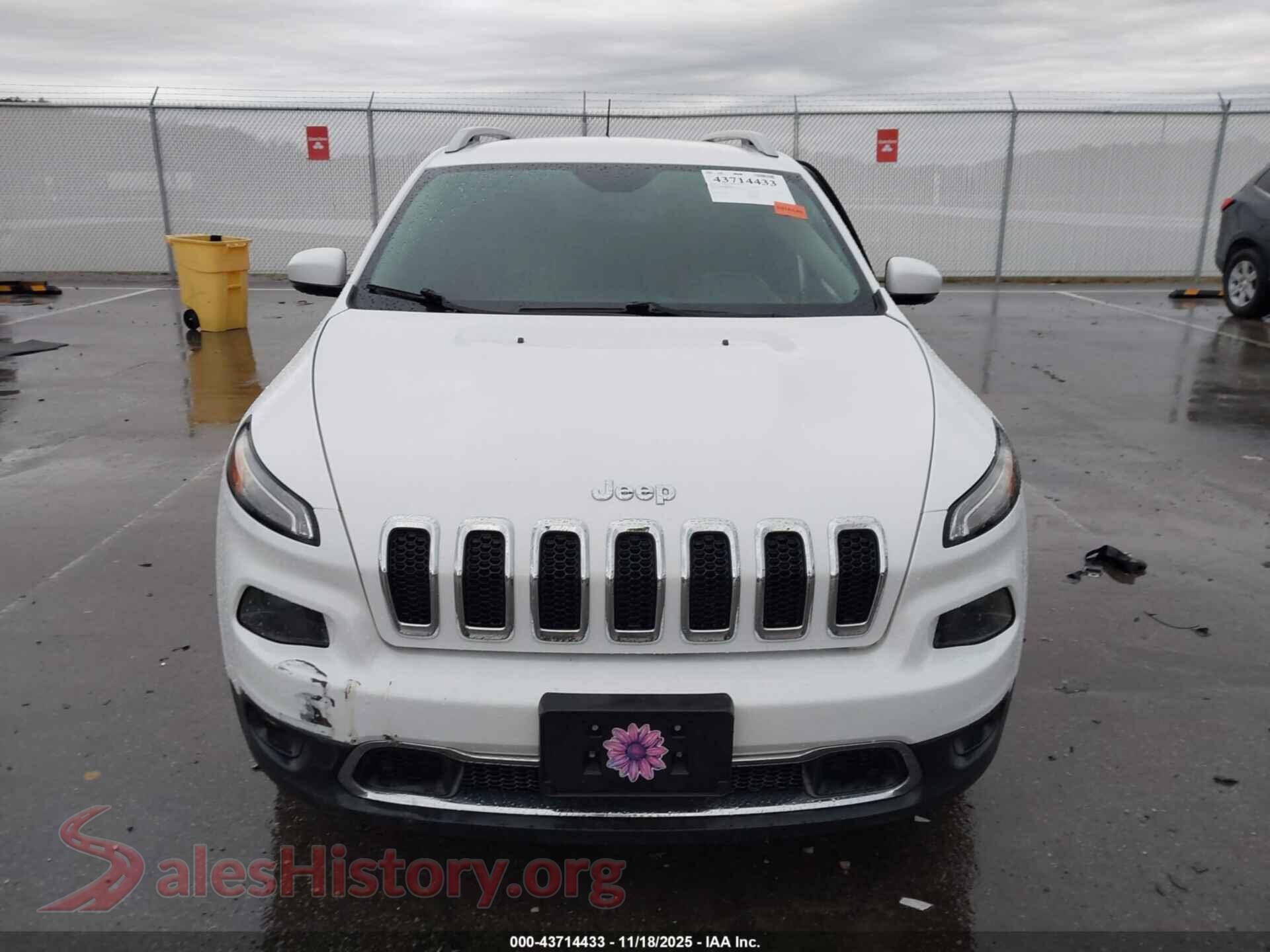 2018 JEEP CHEROKEE VIN 1C4PJMDB5JD562548, damage close-up