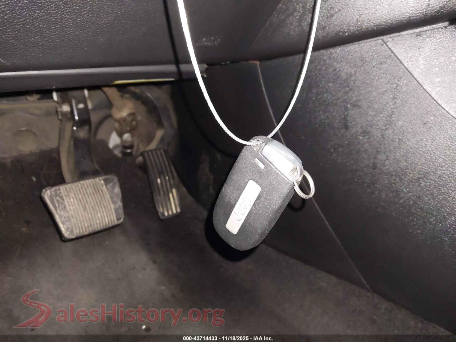 2018 JEEP CHEROKEE VIN 1C4PJMDB5JD562548, odometer mileage