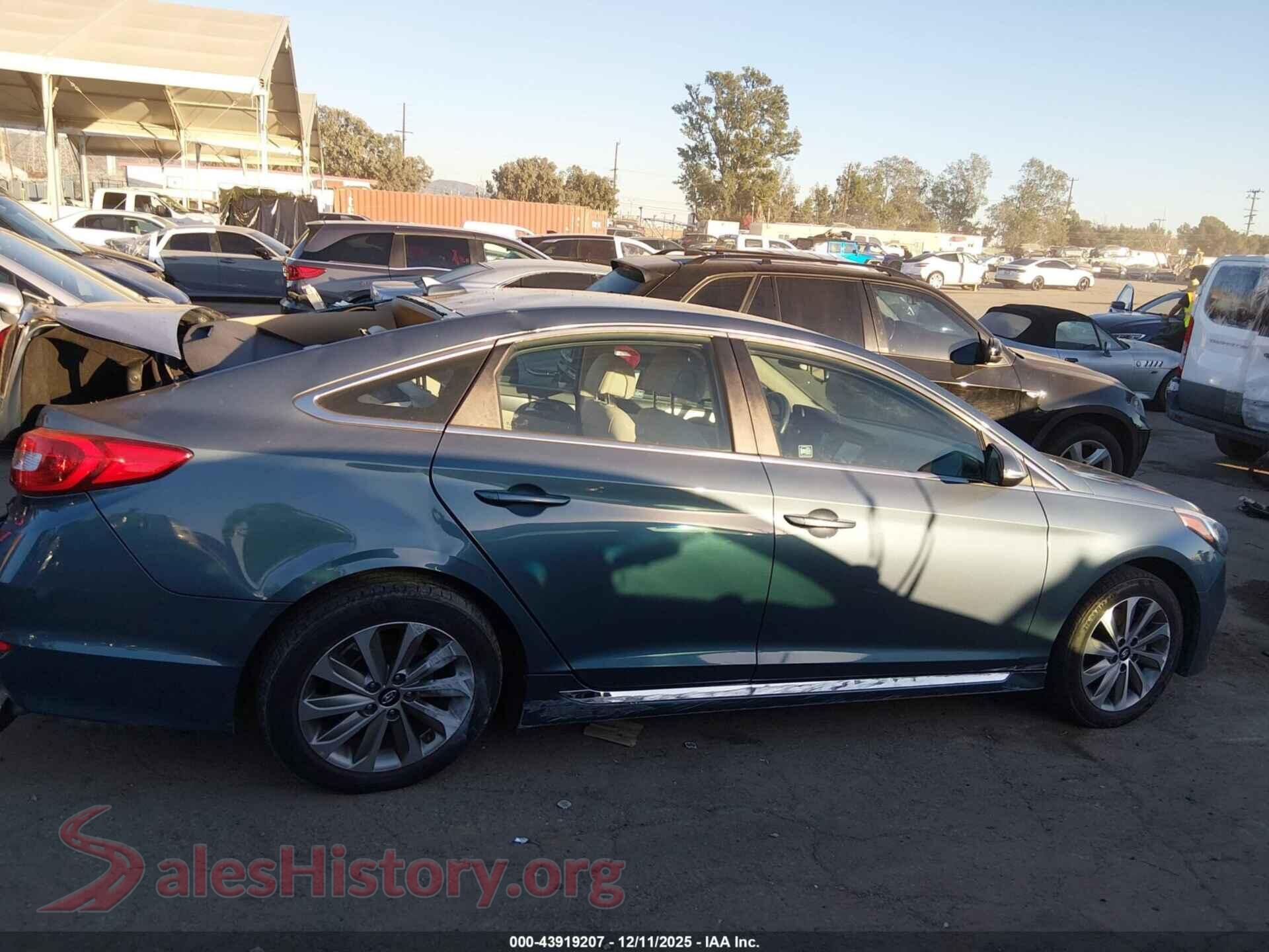 2017 HYUNDAI SONATA VIN 5NPE34AF8HH550620, damage close-up