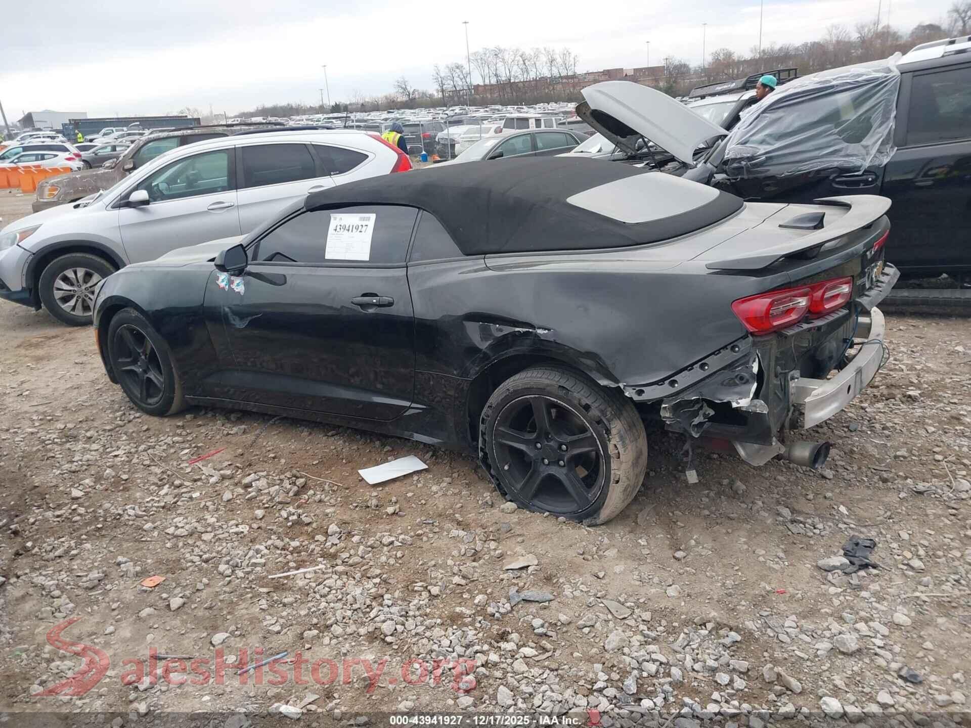 2019 CHEVROLET CAMARO VIN 1G1FB3DX5K0126685, auction photo 14