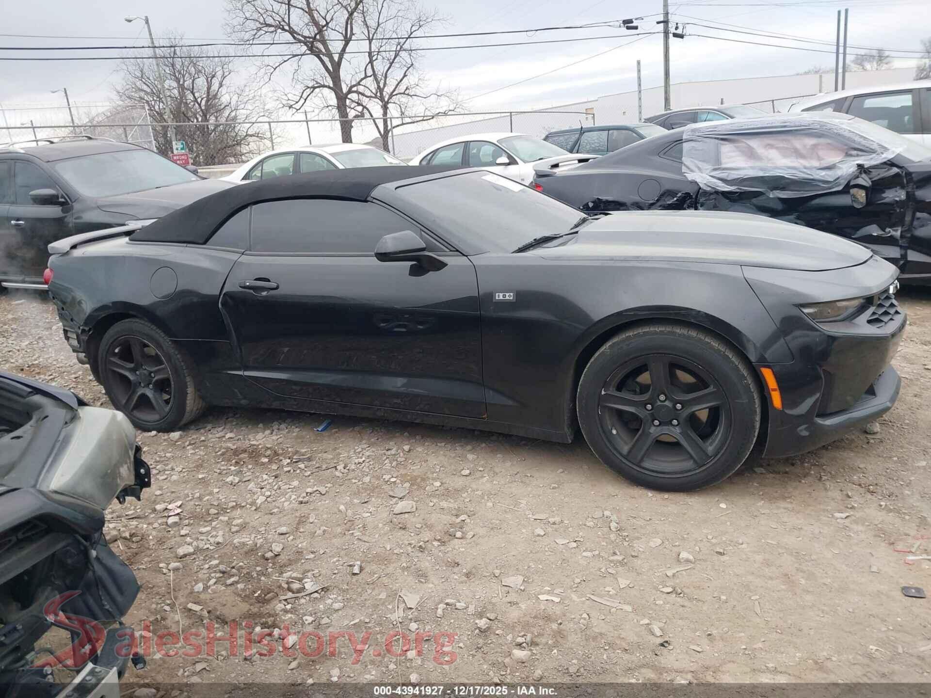 2019 CHEVROLET CAMARO VIN 1G1FB3DX5K0126685, auction photo 13