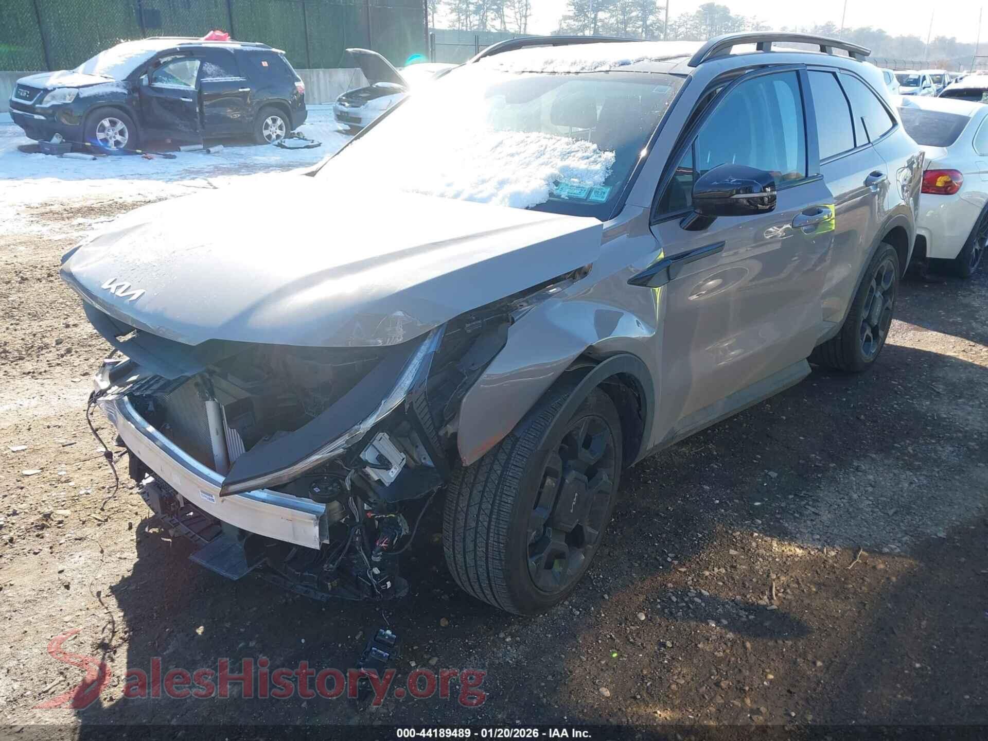 2024 KIA SORENTO VIN 5XYRHDJF4RG307186, front view