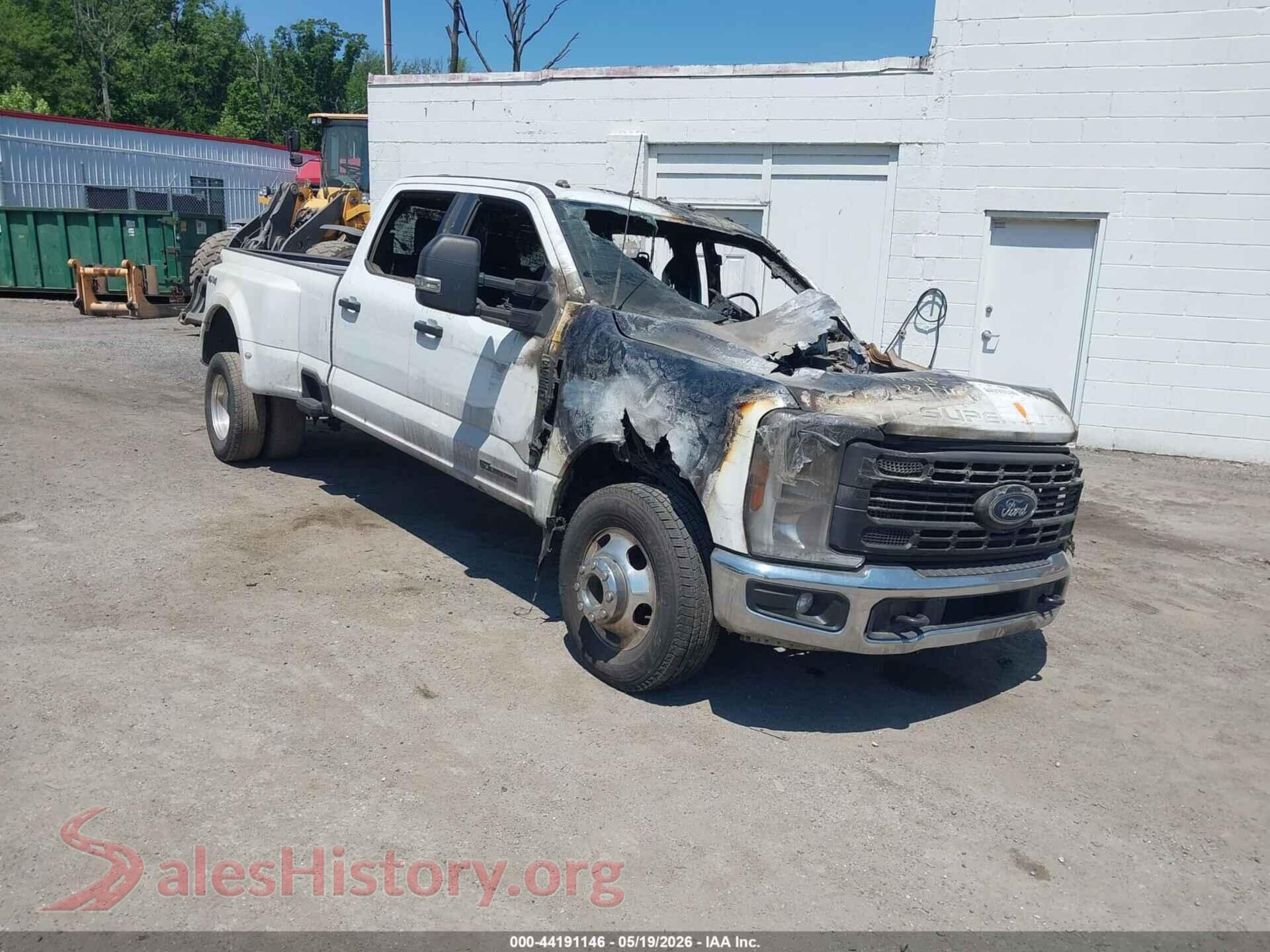 2023 FORD F-350 VIN 1FT8W3DT9PED07137, front view