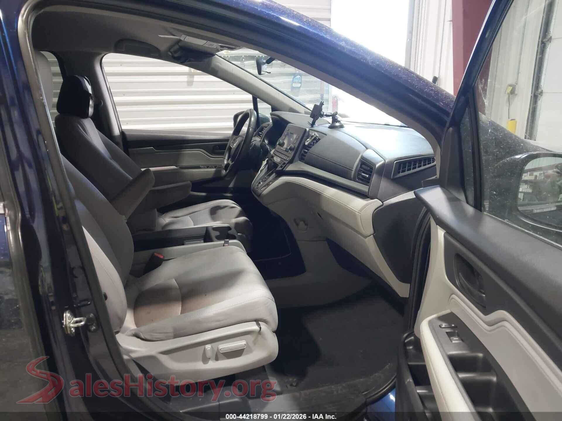 2019 HONDA ODYSSEY VIN 5FNRL6H29KB045210, rear view