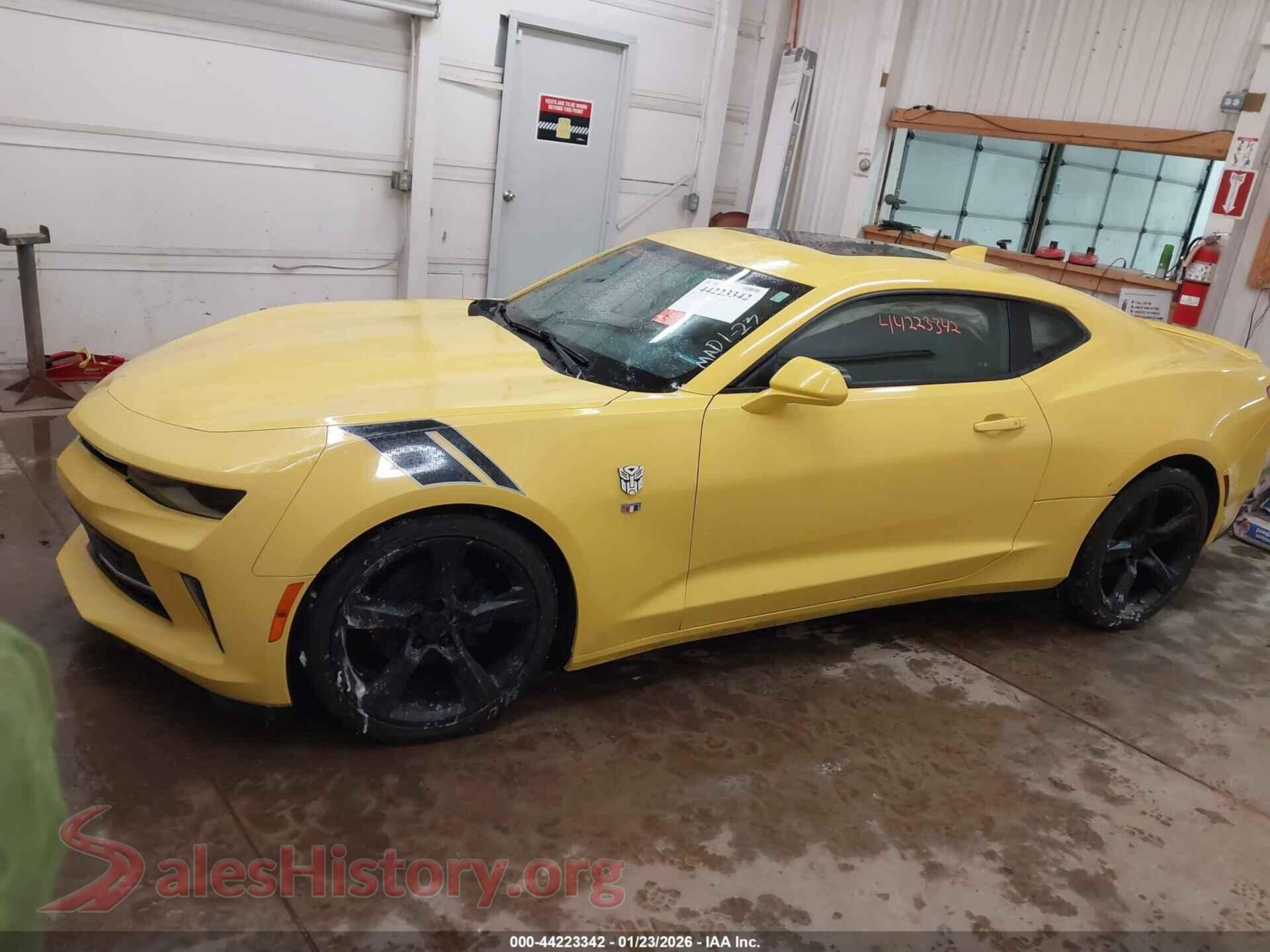 2017 CHEVROLET CAMARO VIN 1G1FB1RS1H0127035, auction photo 13