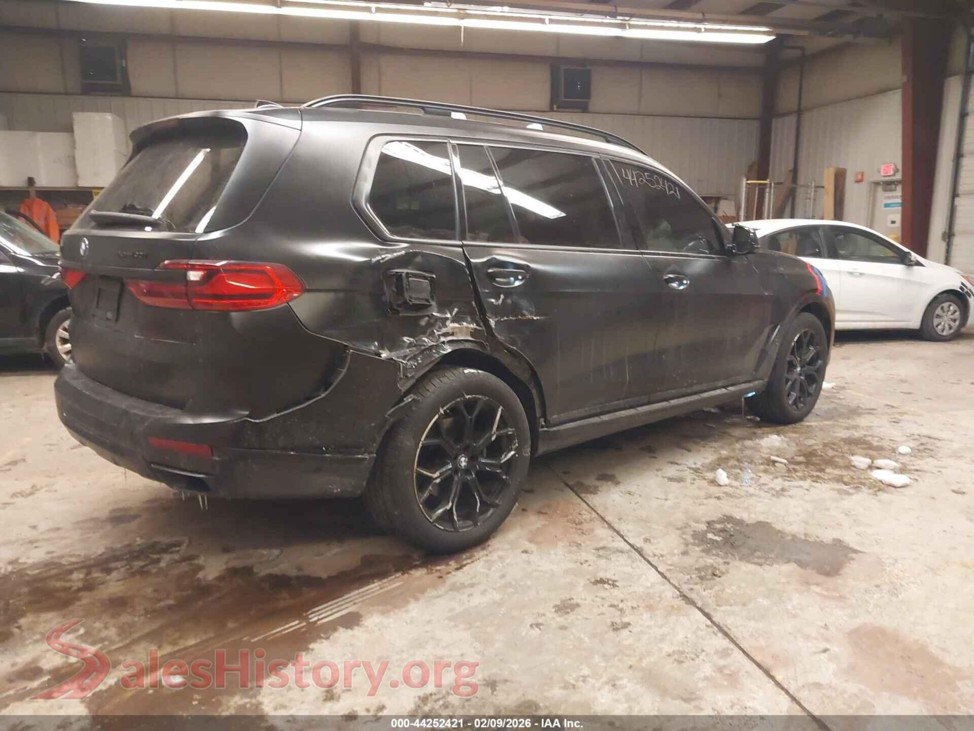 2021 BMW X7 VIN 5UXCW2C0XM9F68049, rear driver side