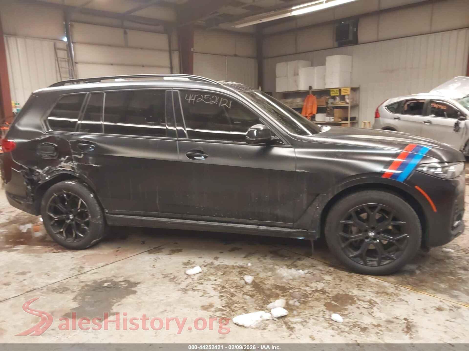 2021 BMW X7 VIN 5UXCW2C0XM9F68049, auction photo 13