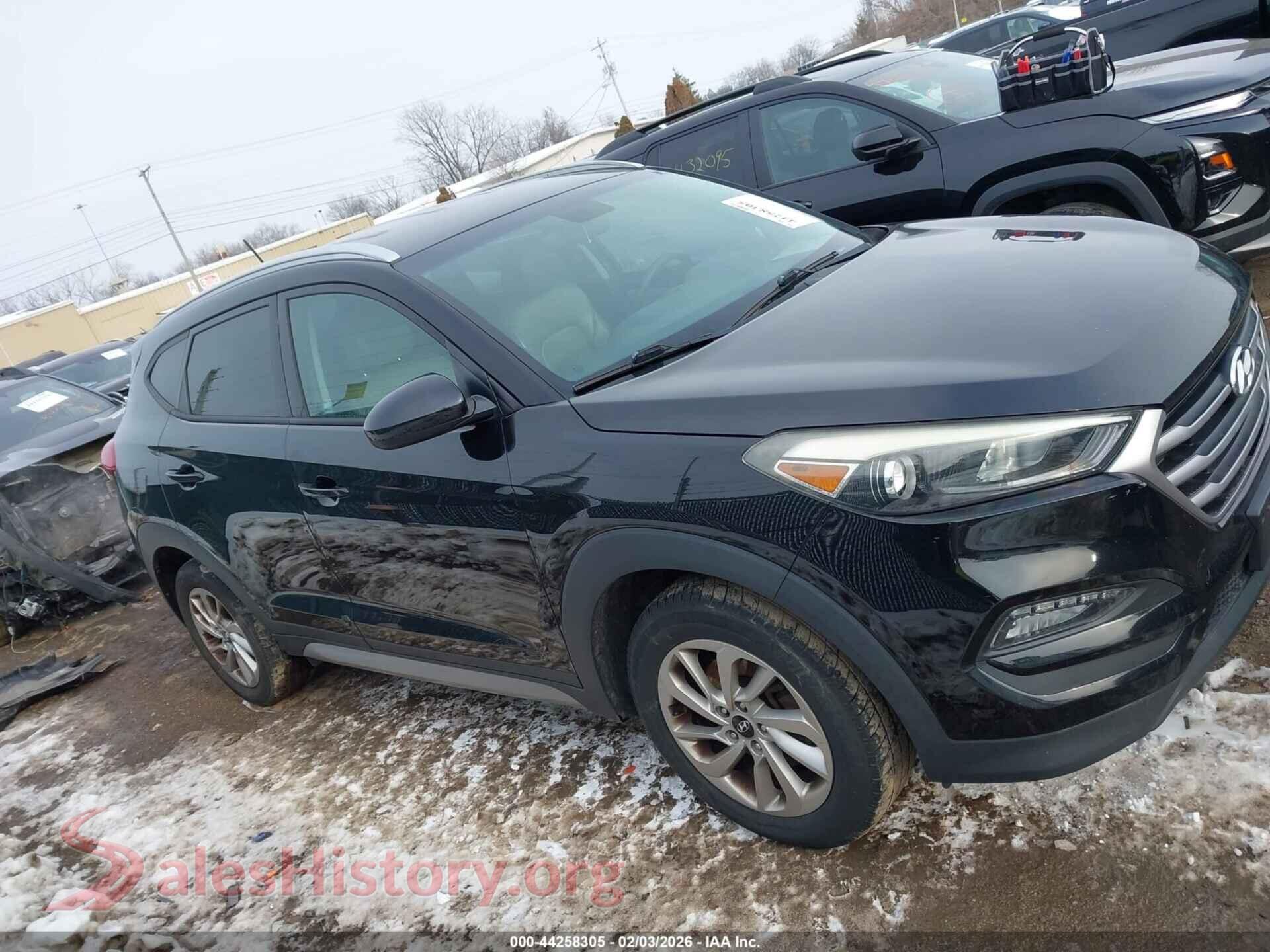 2017 HYUNDAI TUCSON VIN KM8J3CA4XHU265796, auction photo 13