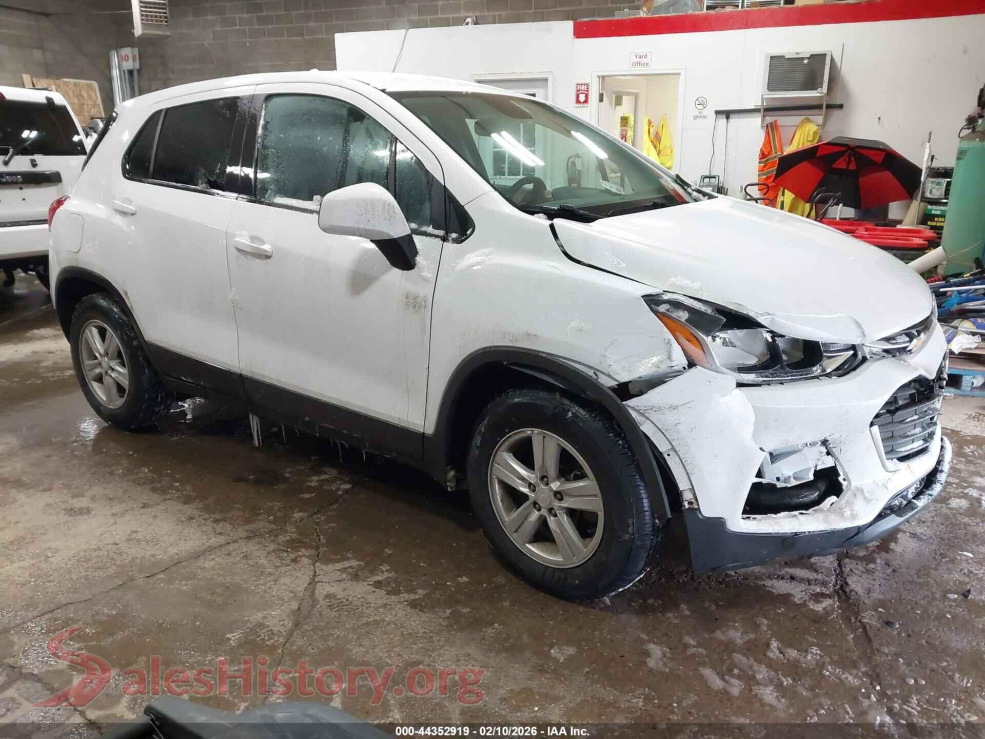 3GNCJKSBXLL157926 2020 CHEVROLET TRAX