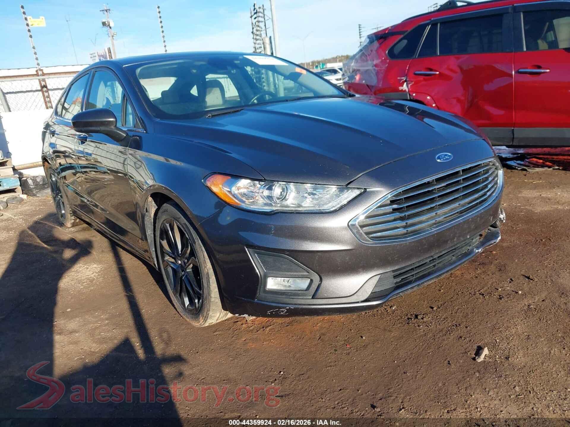 2020 FORD FUSION VIN 3FA6P0HD0LR229530, auction photo