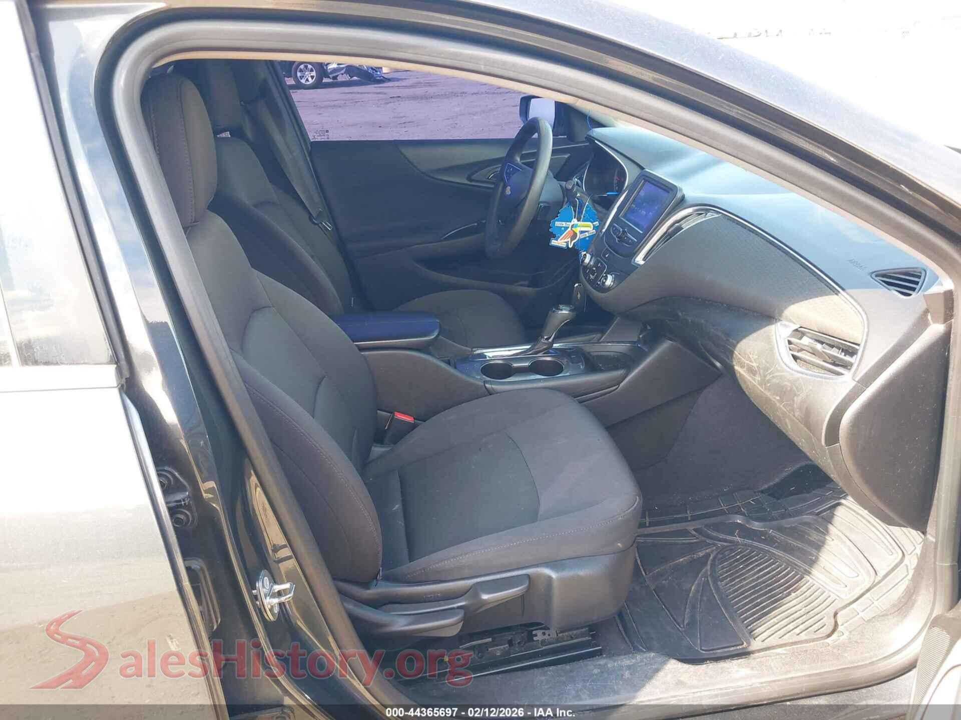2017 CHEVROLET MALIBU VIN 1G1ZE5ST9HF174213, rear view