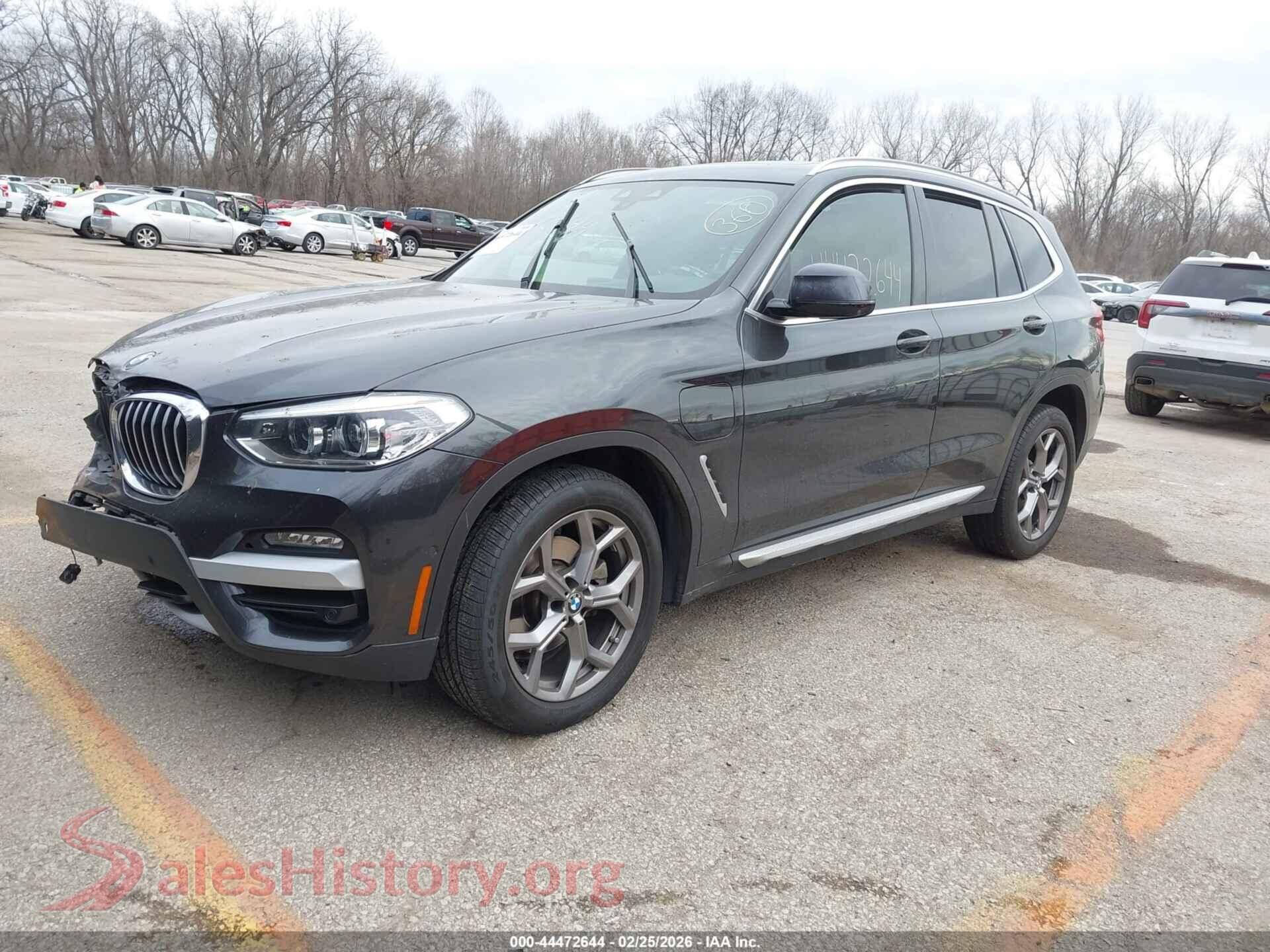 2020 BMW X3 PHEV VIN 5UXTS1C05L9C73560, front view