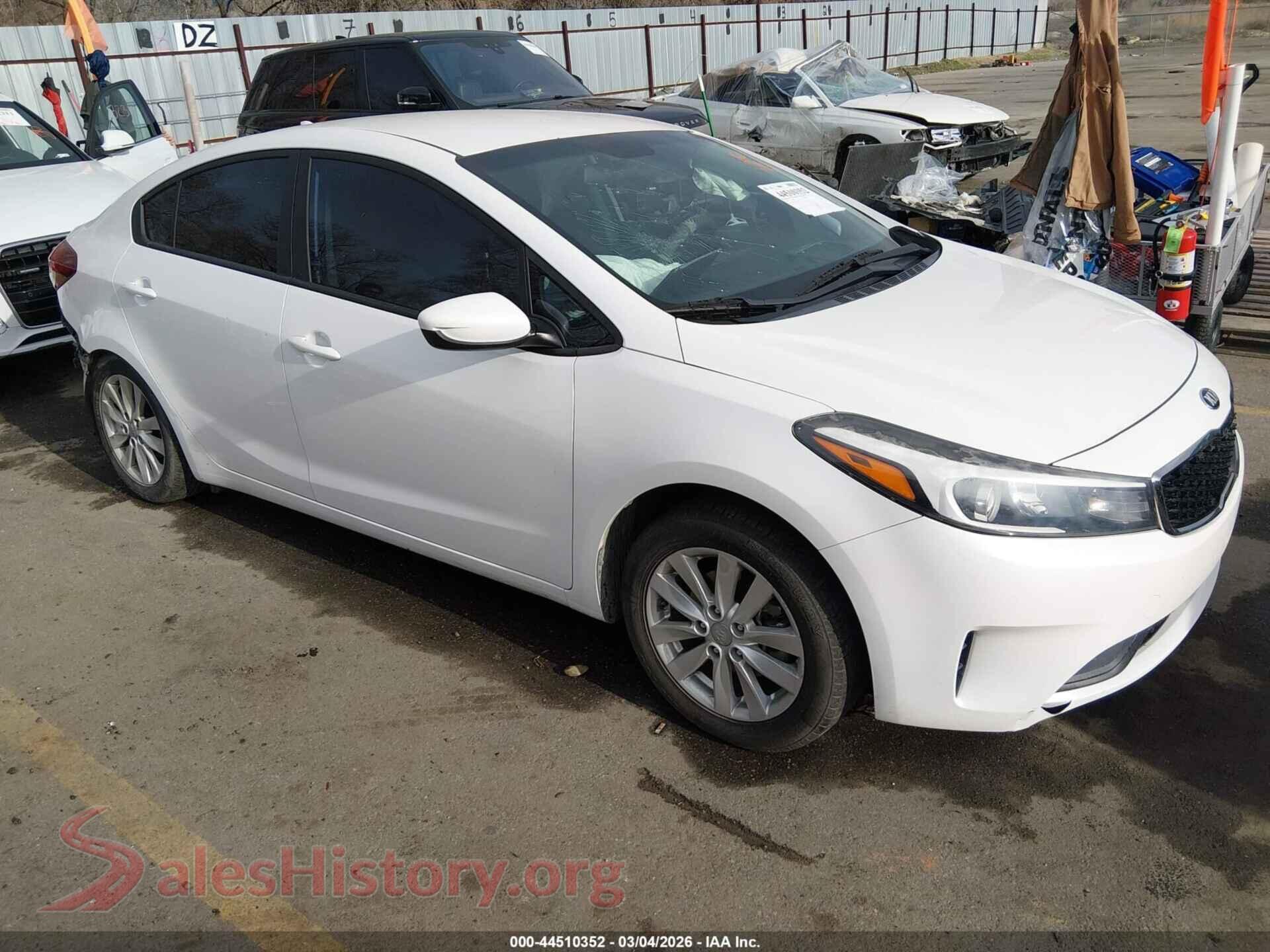 3KPFL4A70HE035192 2017 KIA FORTE