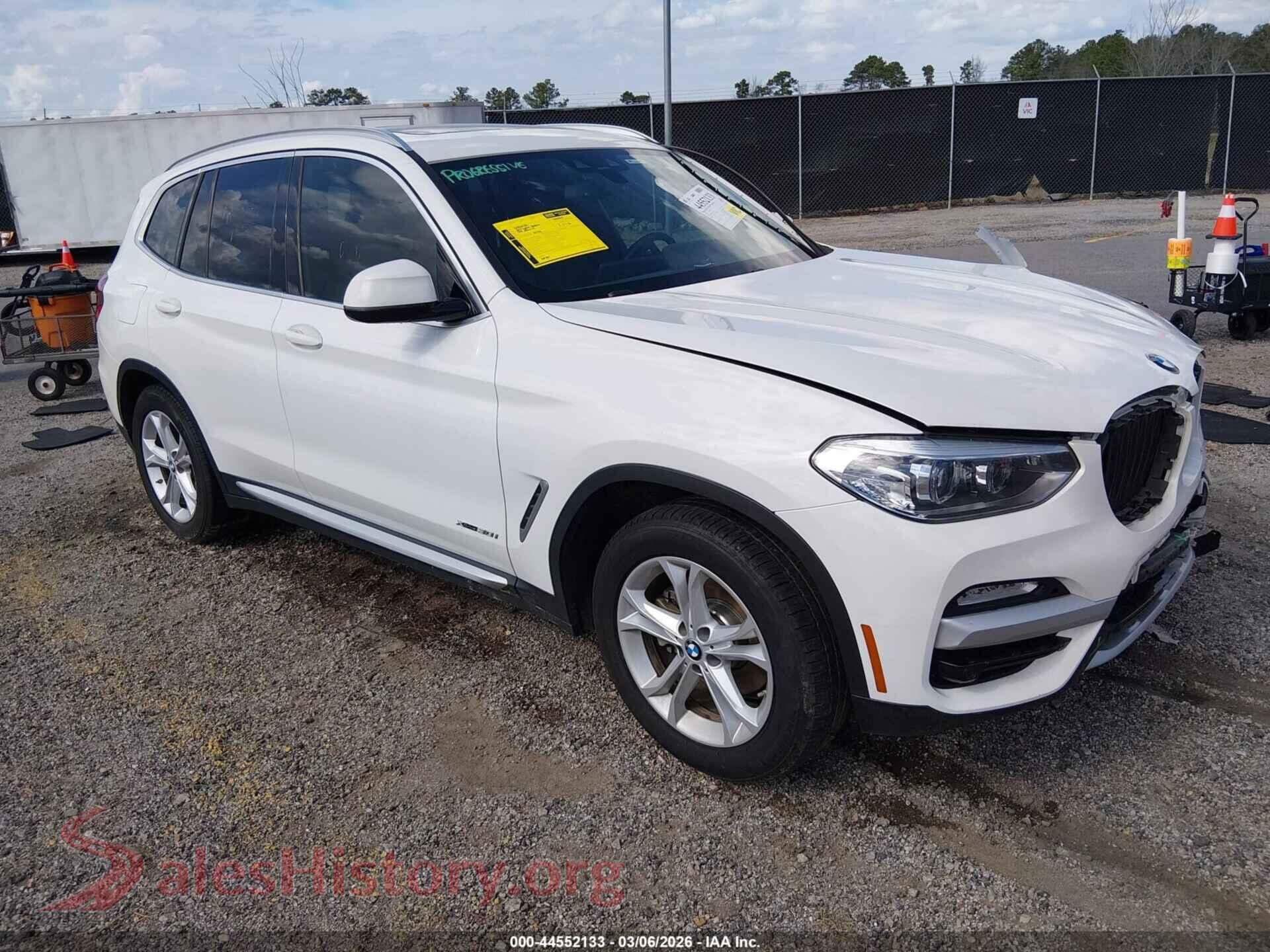 5UXTR9C5XJLD59744 2018 BMW X3