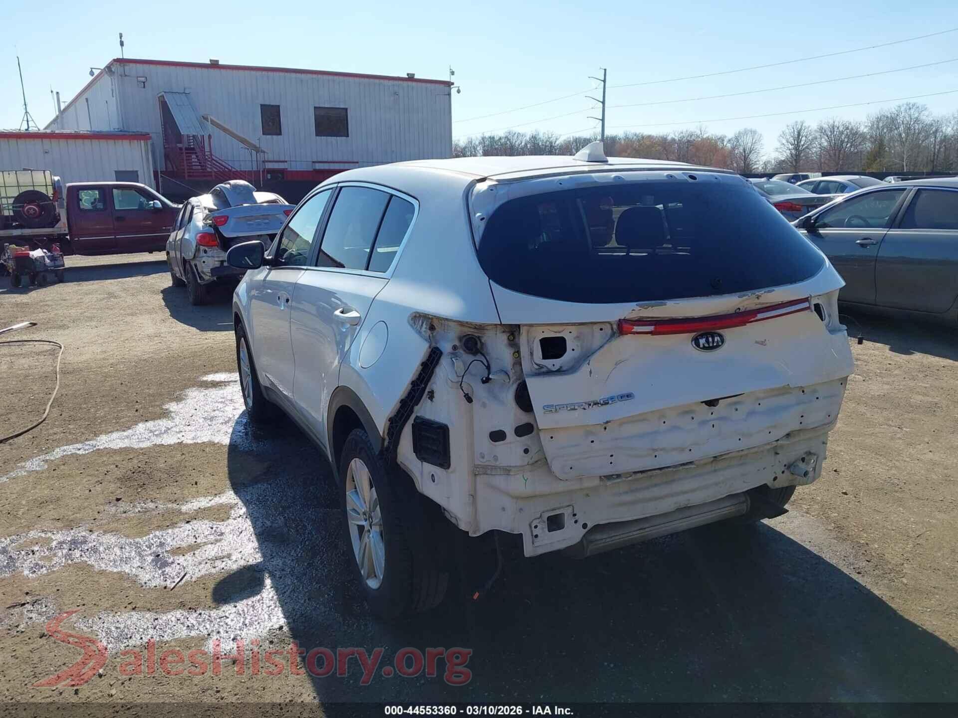 2017 KIA SPORTAGE VIN KNDPM3AC1H7211028, driver side view