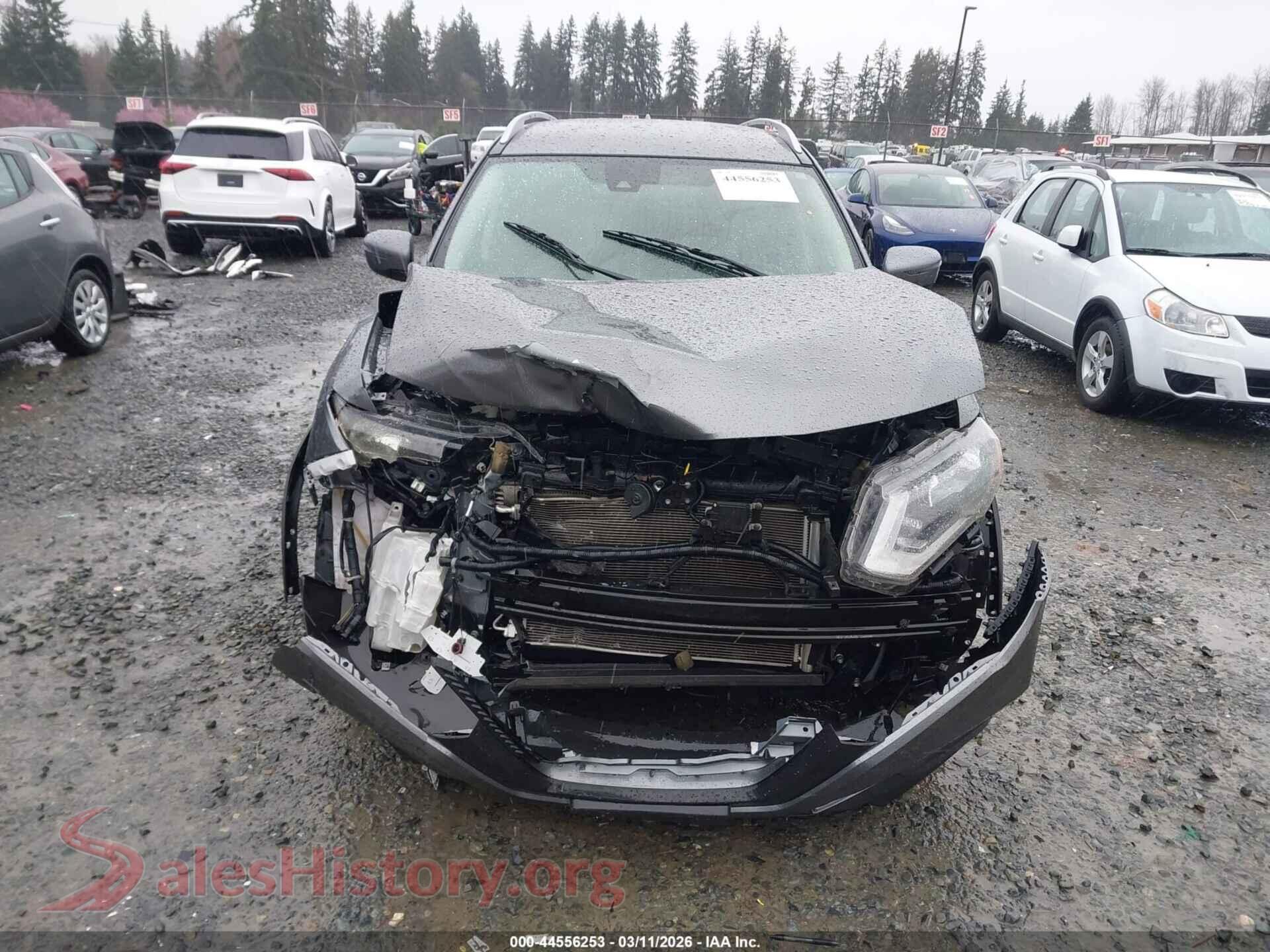 2020 NISSAN ROGUE VIN JN8AT2MT0LW039382, damage close-up