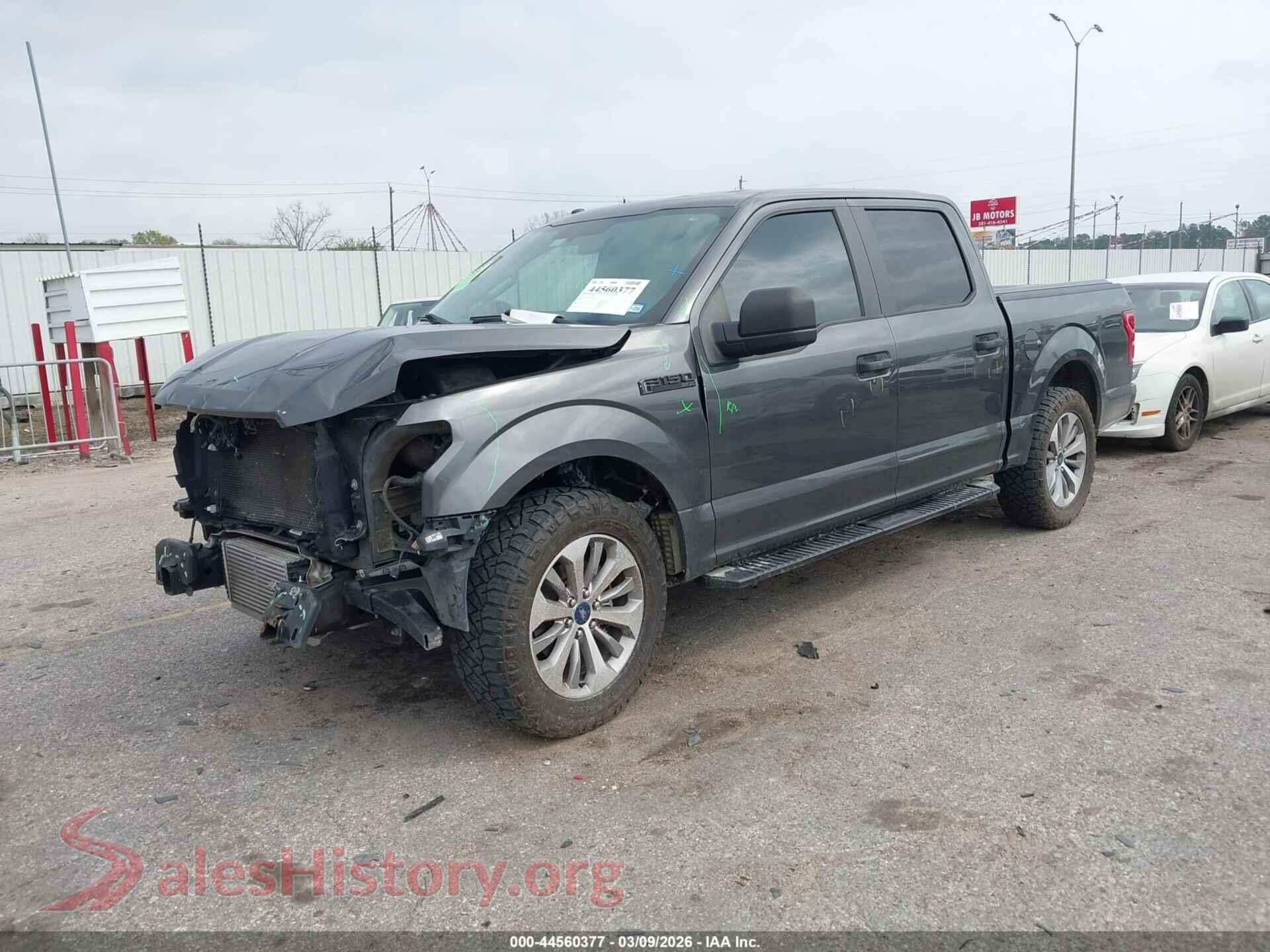 2018 FORD F-150 VIN 1FTEW1CP0JKF70590, front view