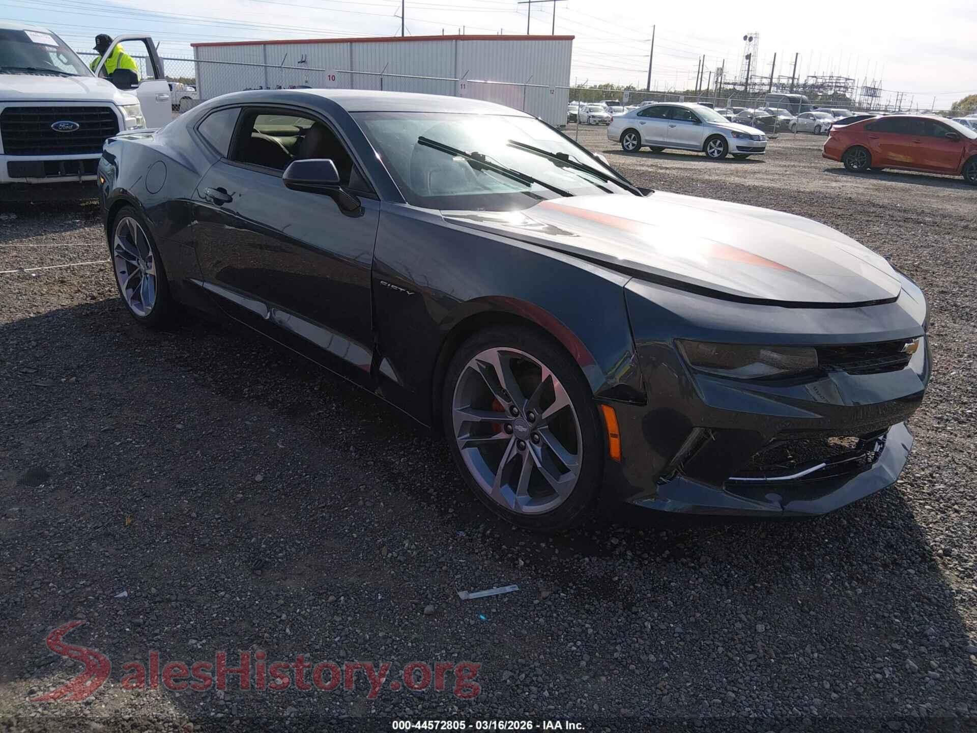 2017 CHEVROLET CAMARO VIN 1G1FD1RX4H0176932, auction photo