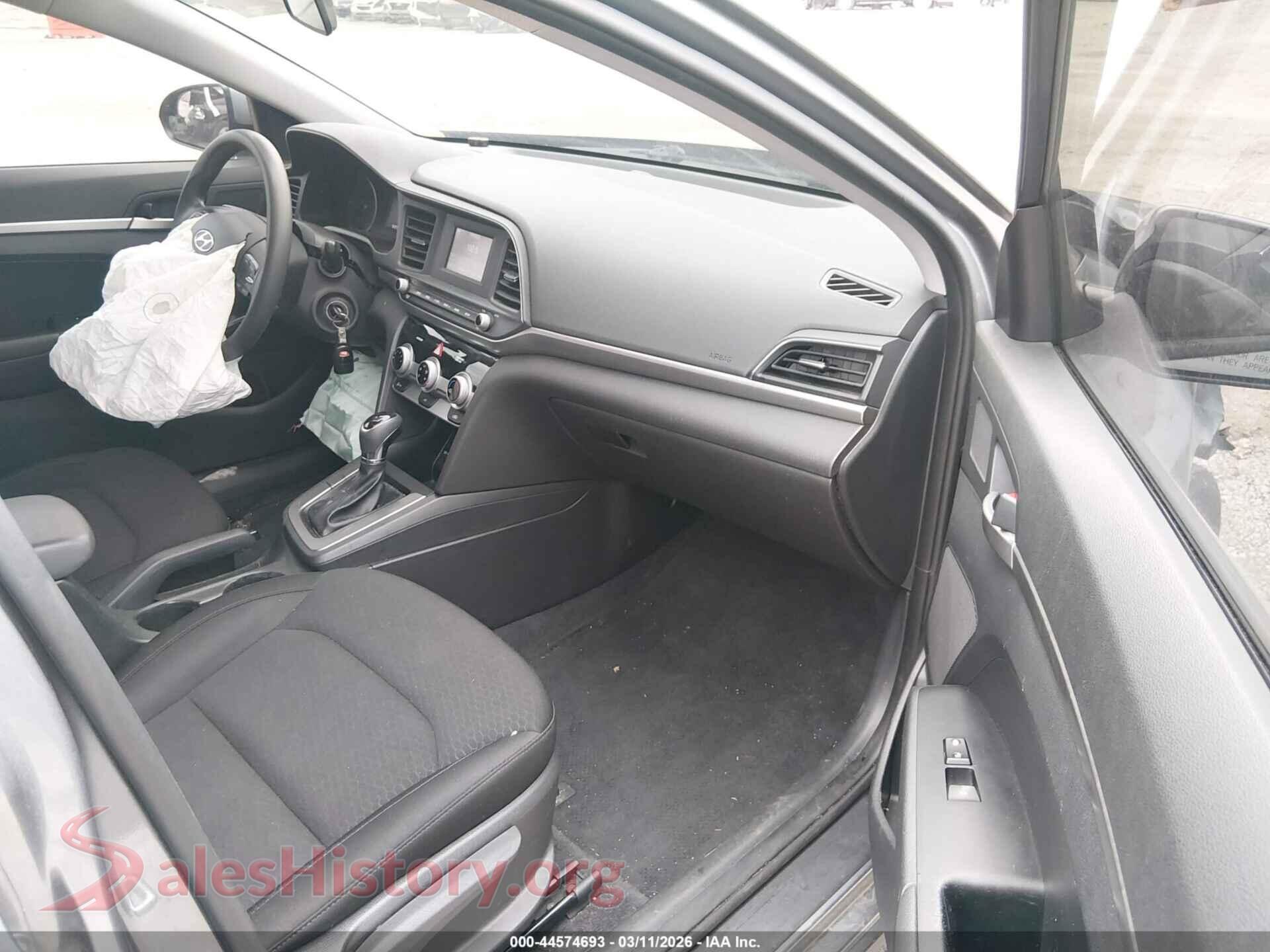2019 HYUNDAI ELANTRA VIN KMHD74LF1KU831745, rear view