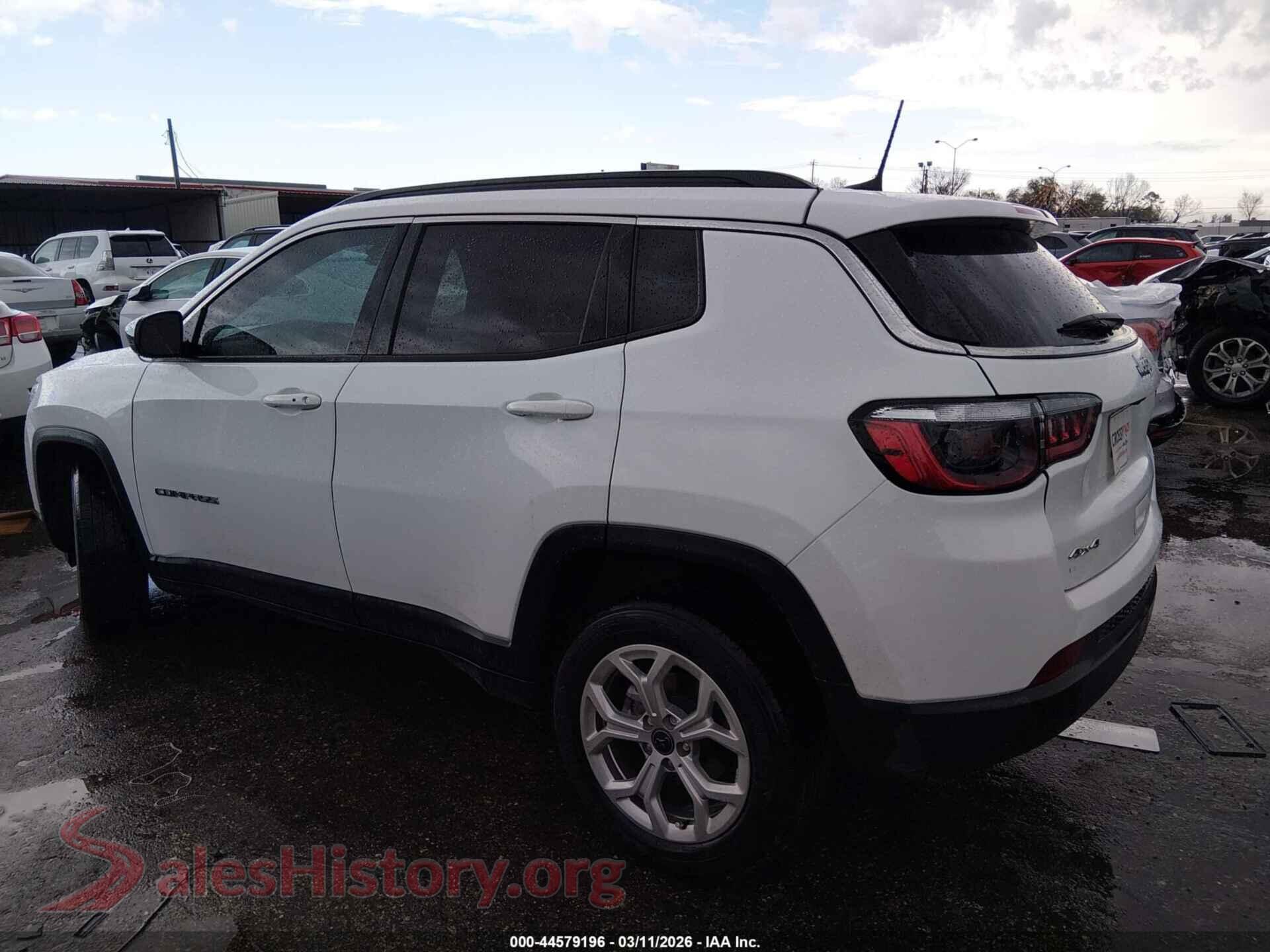 2025 JEEP COMPASS VIN 3C4NJDBN4ST529945, driver side view