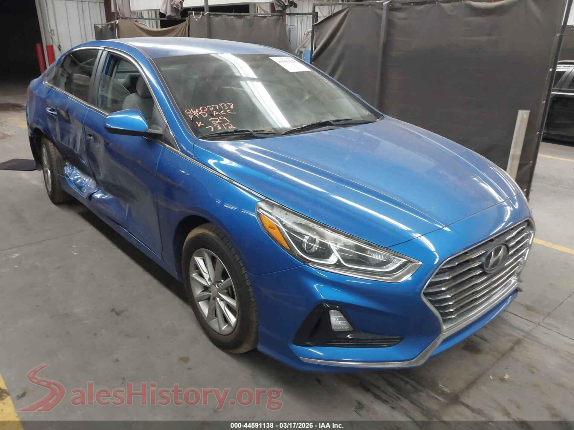 2018 HYUNDAI SONATA VIN 5NPE24AF8JH607312, auction photo