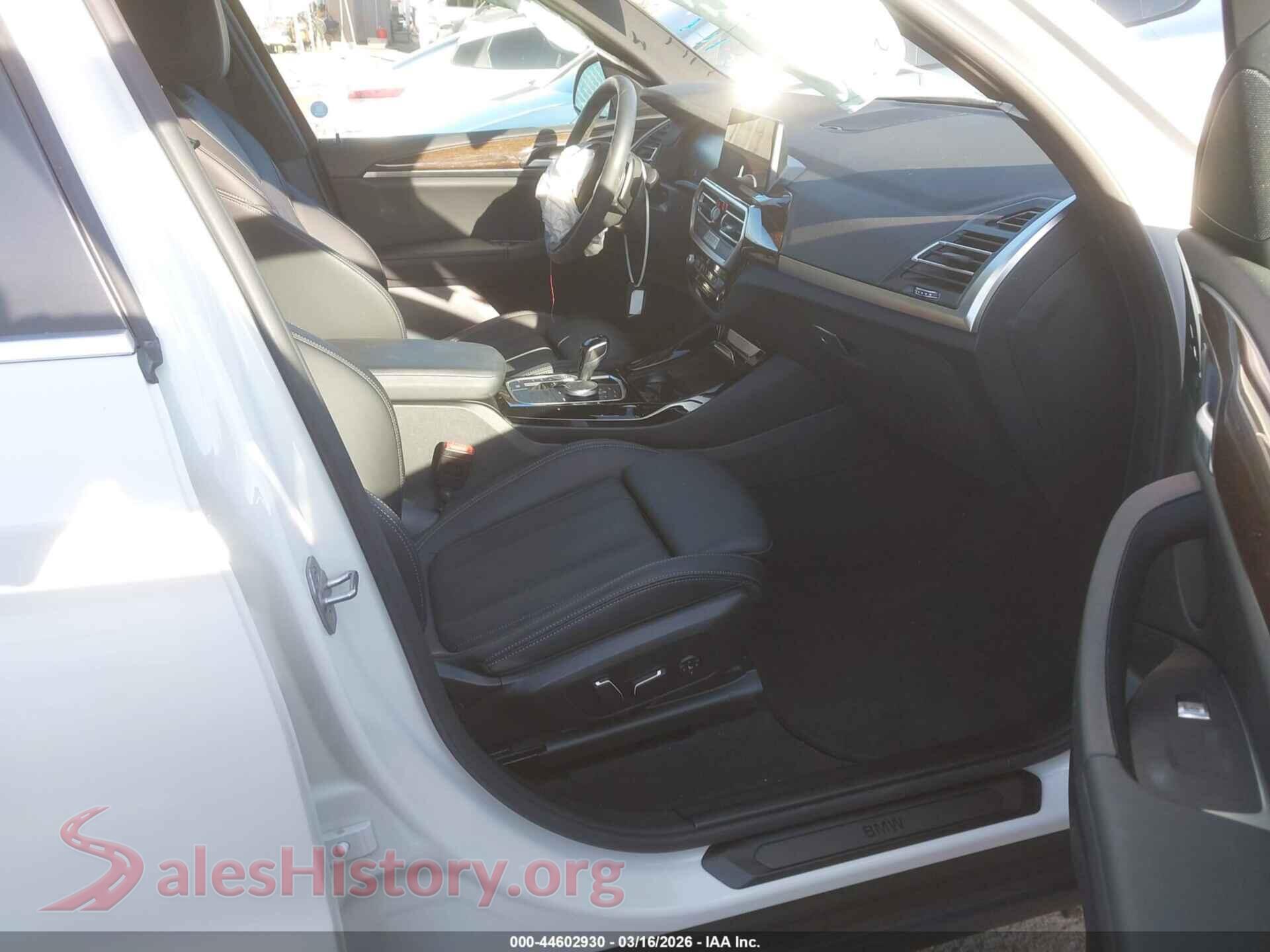 2024 BMW X3 VIN 5UX43DP0XR9U43771, rear view