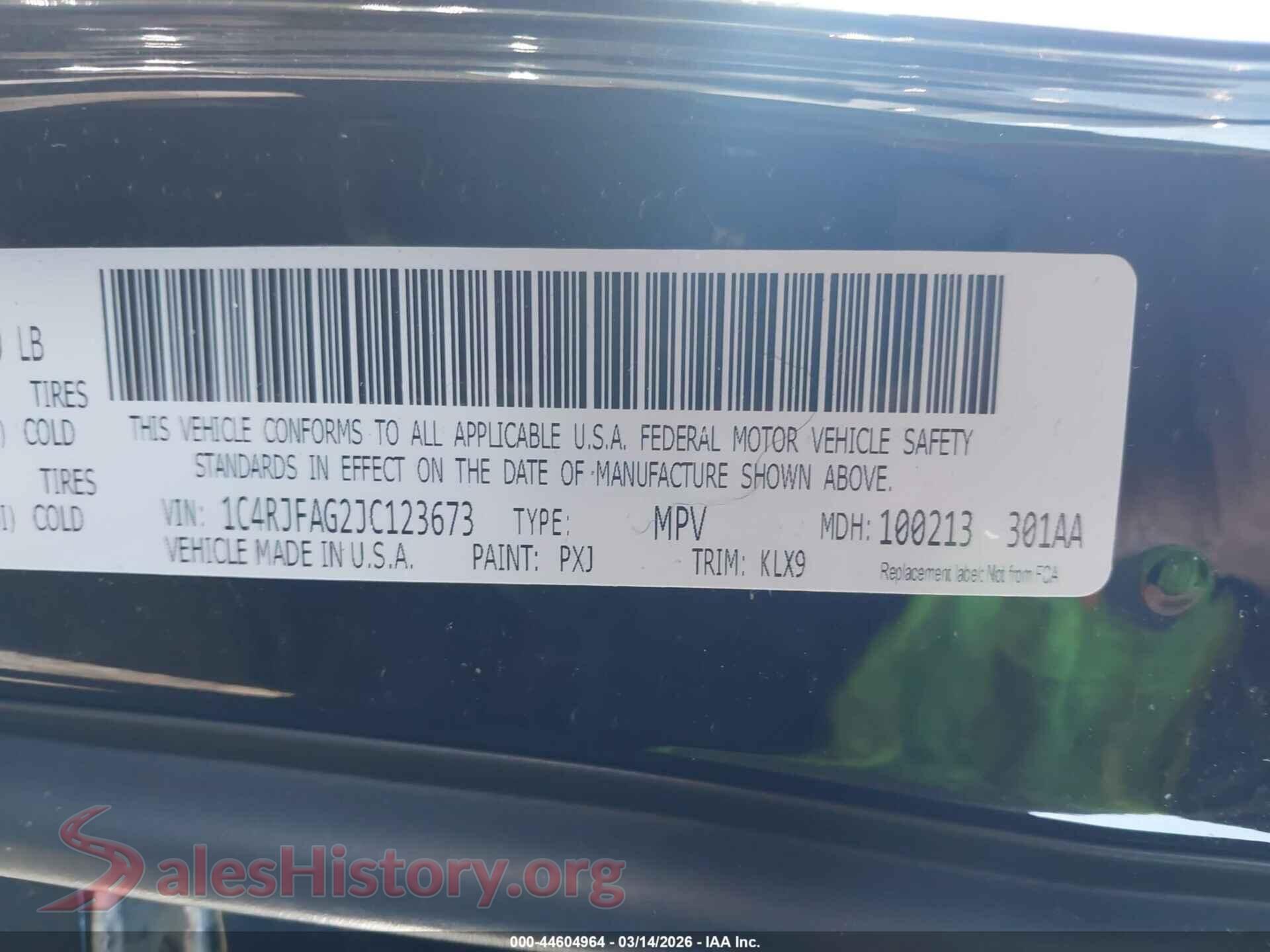 2018 JEEP GRAND CHEROKEE VIN 1C4RJFAG2JC123673, engine bay