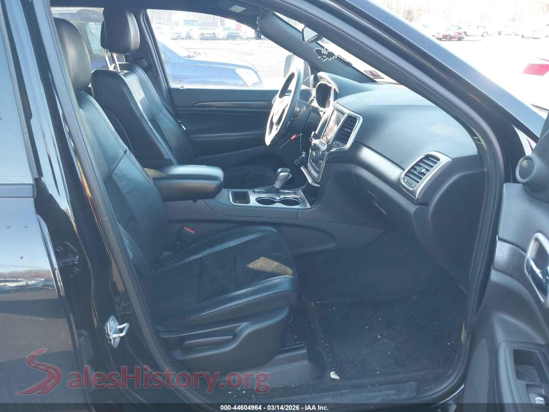 2018 JEEP GRAND CHEROKEE VIN 1C4RJFAG2JC123673, rear view