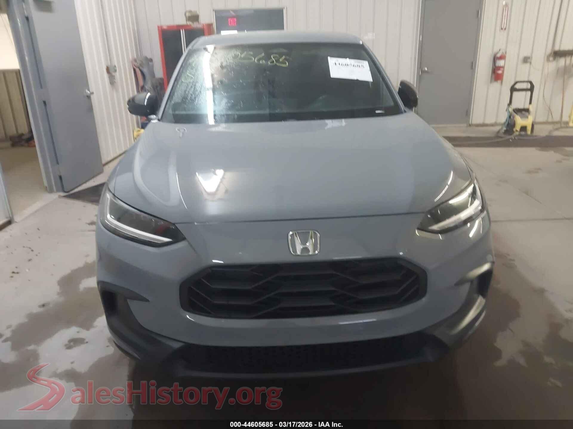 2023 HONDA HR-V VIN 3CZRZ2H59PM731973, damage close-up