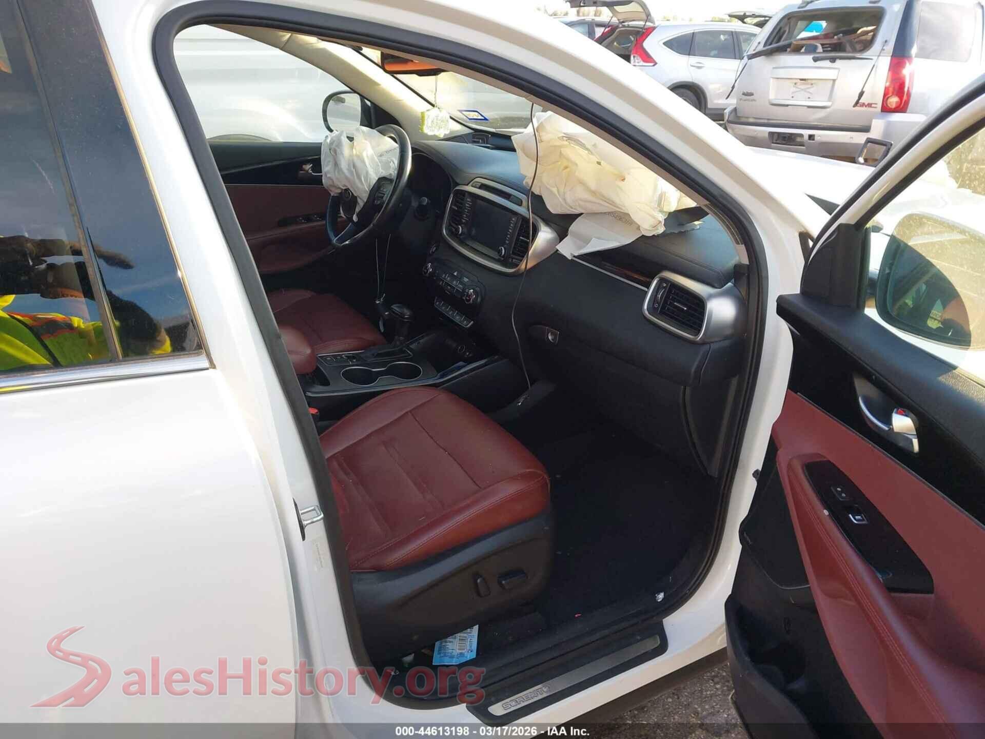 2017 KIA SORENTO VIN 5XYPK4A57HG230604, rear view
