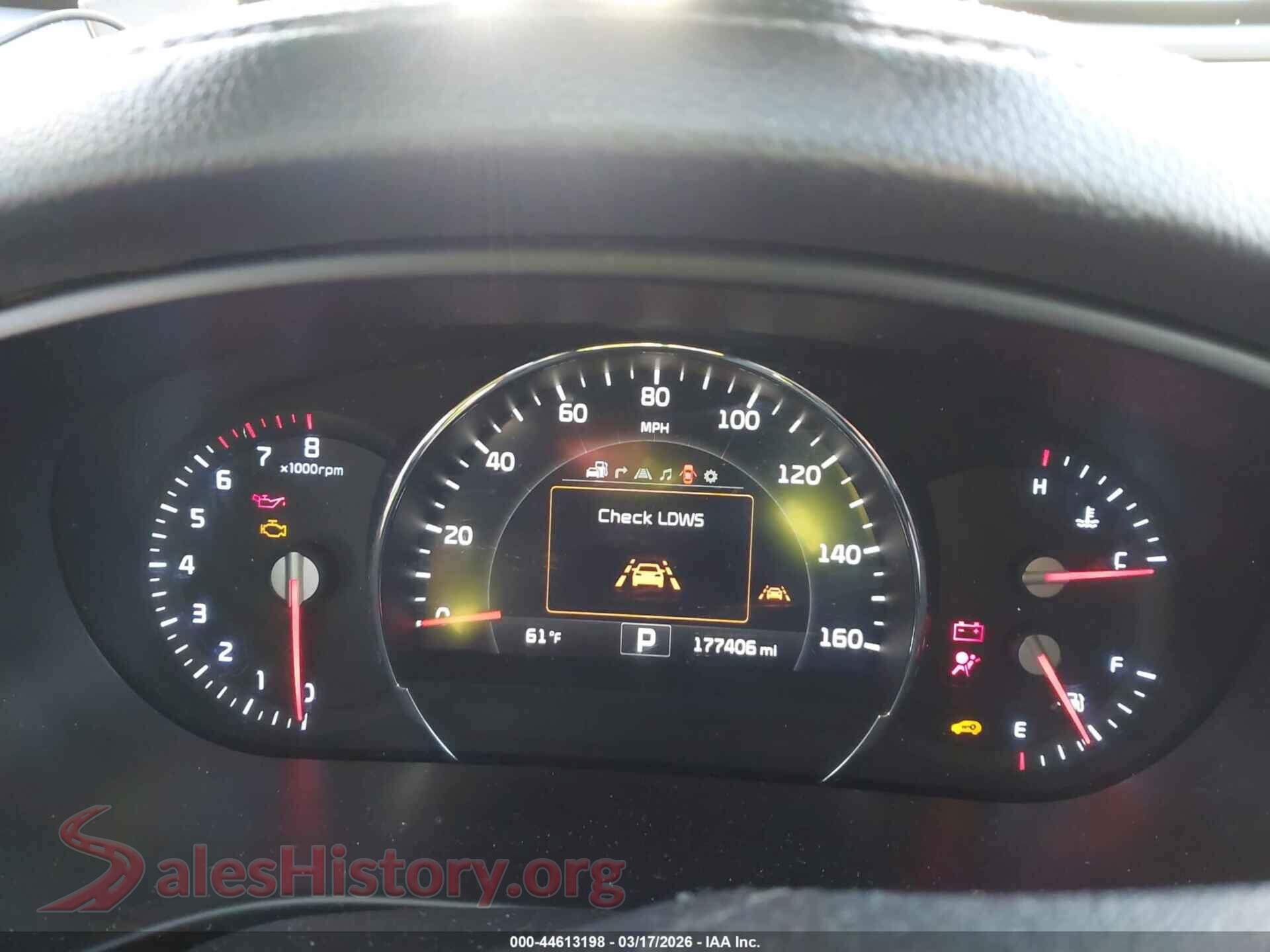 2017 KIA SORENTO VIN 5XYPK4A57HG230604, passenger side view
