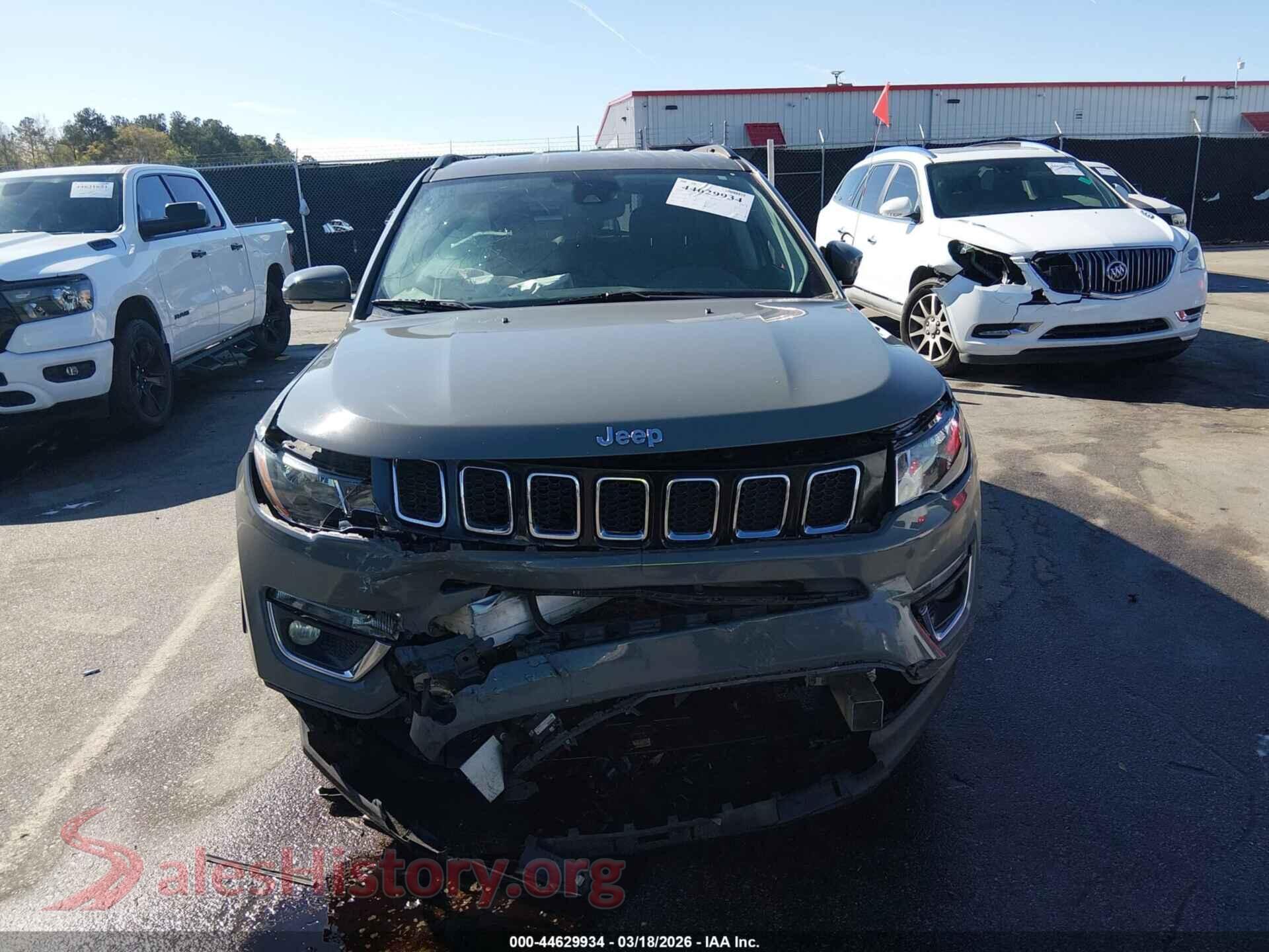 2021 JEEP COMPASS VIN 3C4NJDCB4MT520461, damage close-up
