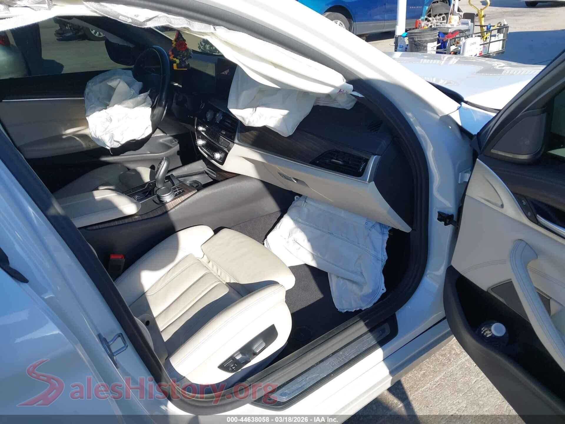2022 BMW 530 VIN WBA53BH05NWX51805, rear view