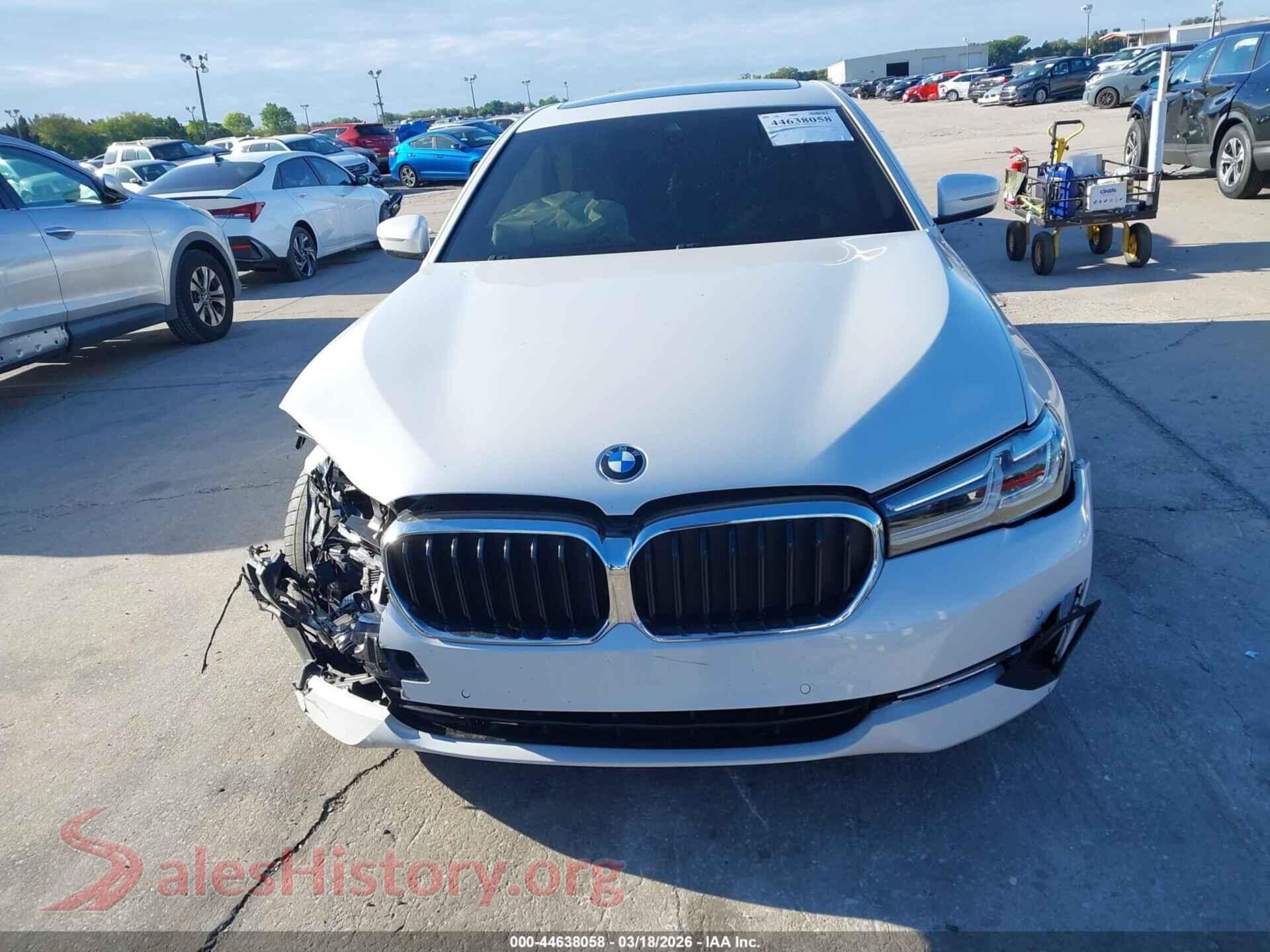 2022 BMW 530 VIN WBA53BH05NWX51805, damage close-up