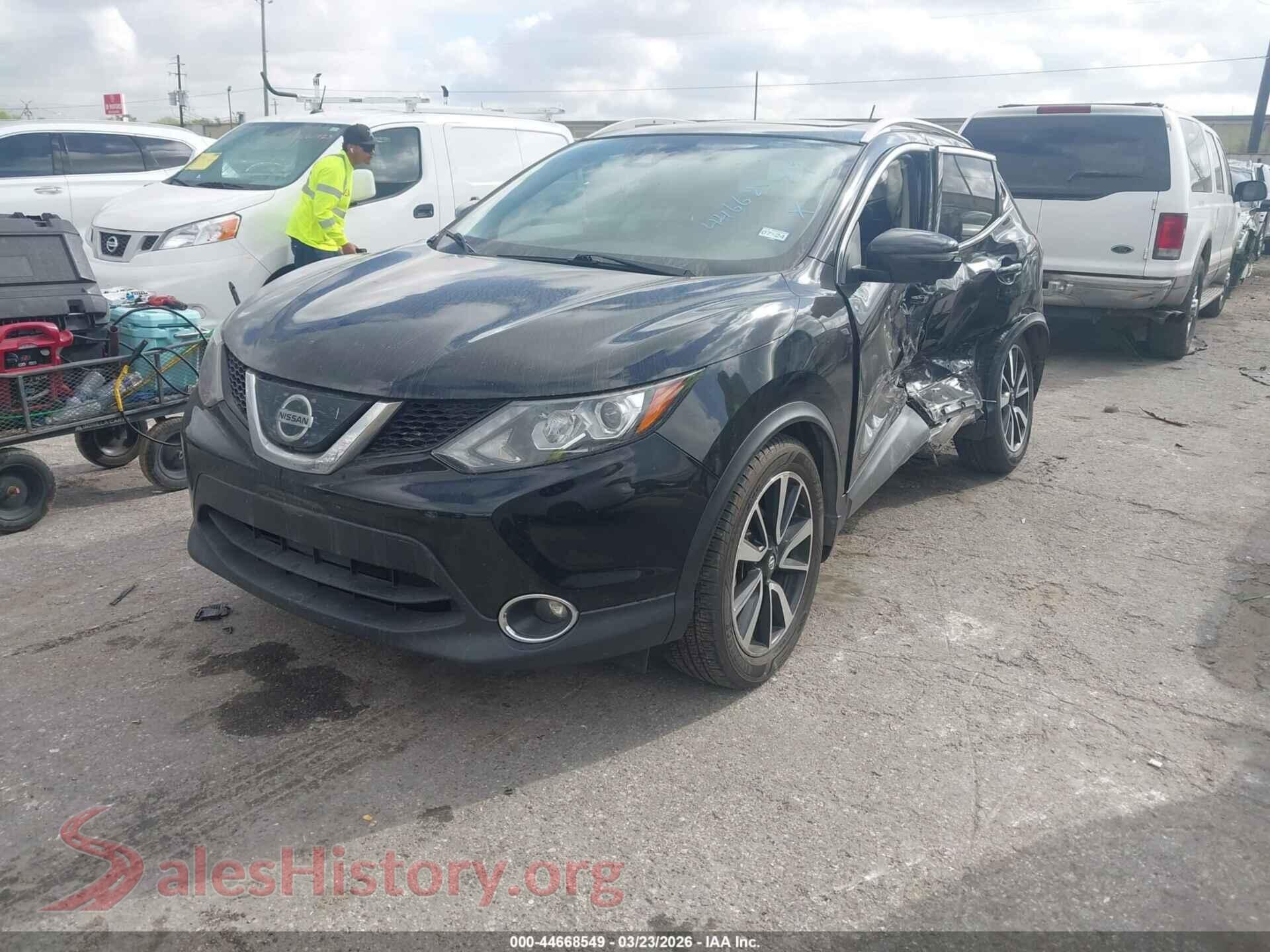2018 NISSAN ROGUE SPORT VIN JN1BJ1CR3JW294422, front view