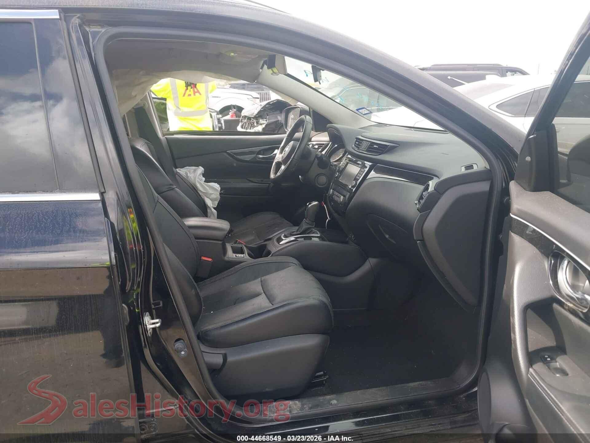2018 NISSAN ROGUE SPORT VIN JN1BJ1CR3JW294422, rear view