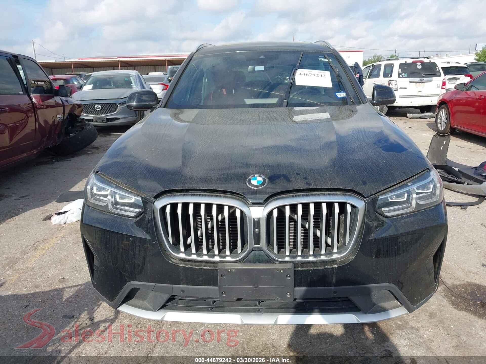 2024 BMW X3 VIN 5UX43DP00R9X38779, damage close-up