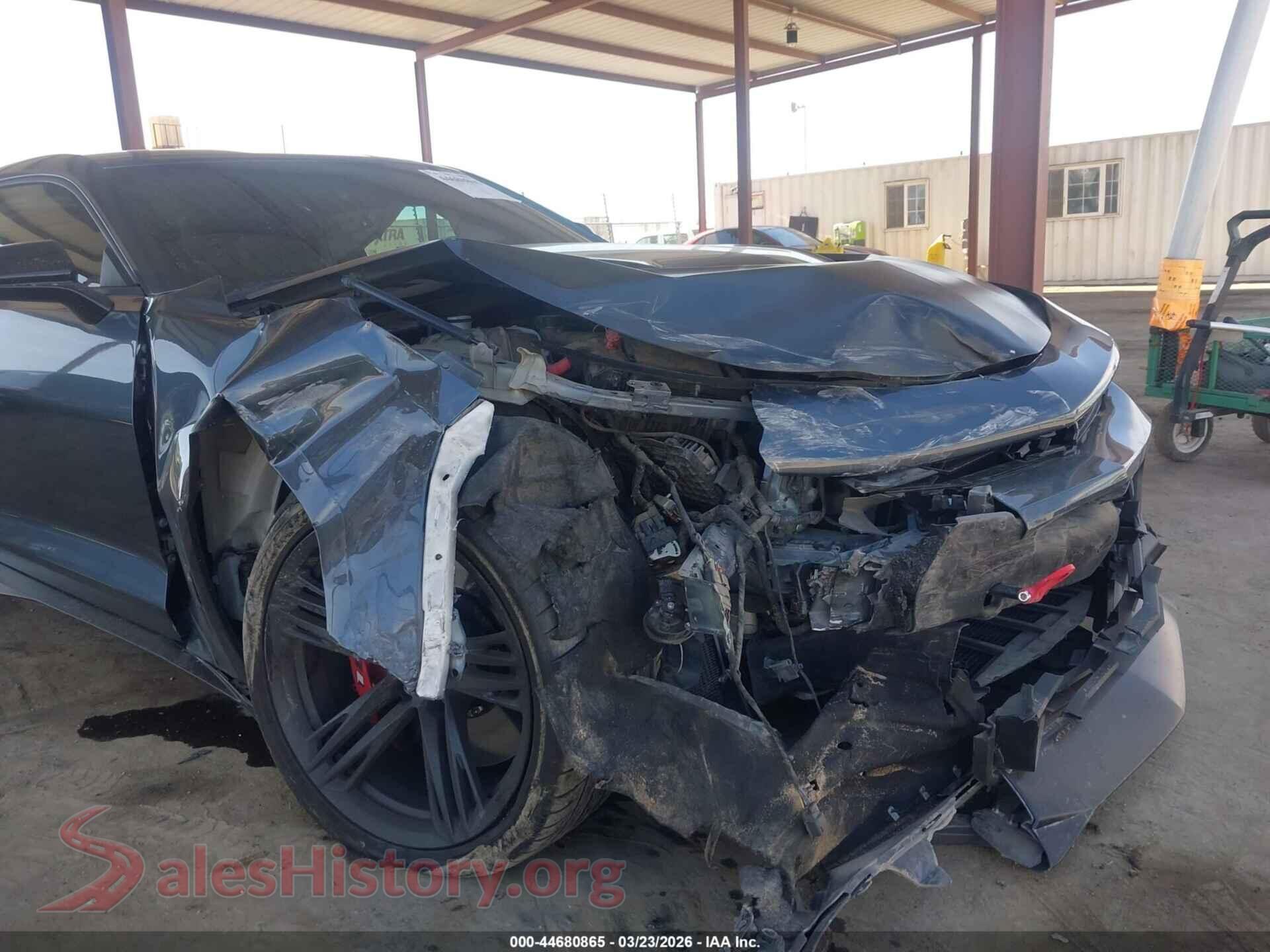 2019 CHEVROLET CAMARO VIN 1G1FK1R64K0136595, rear passenger side