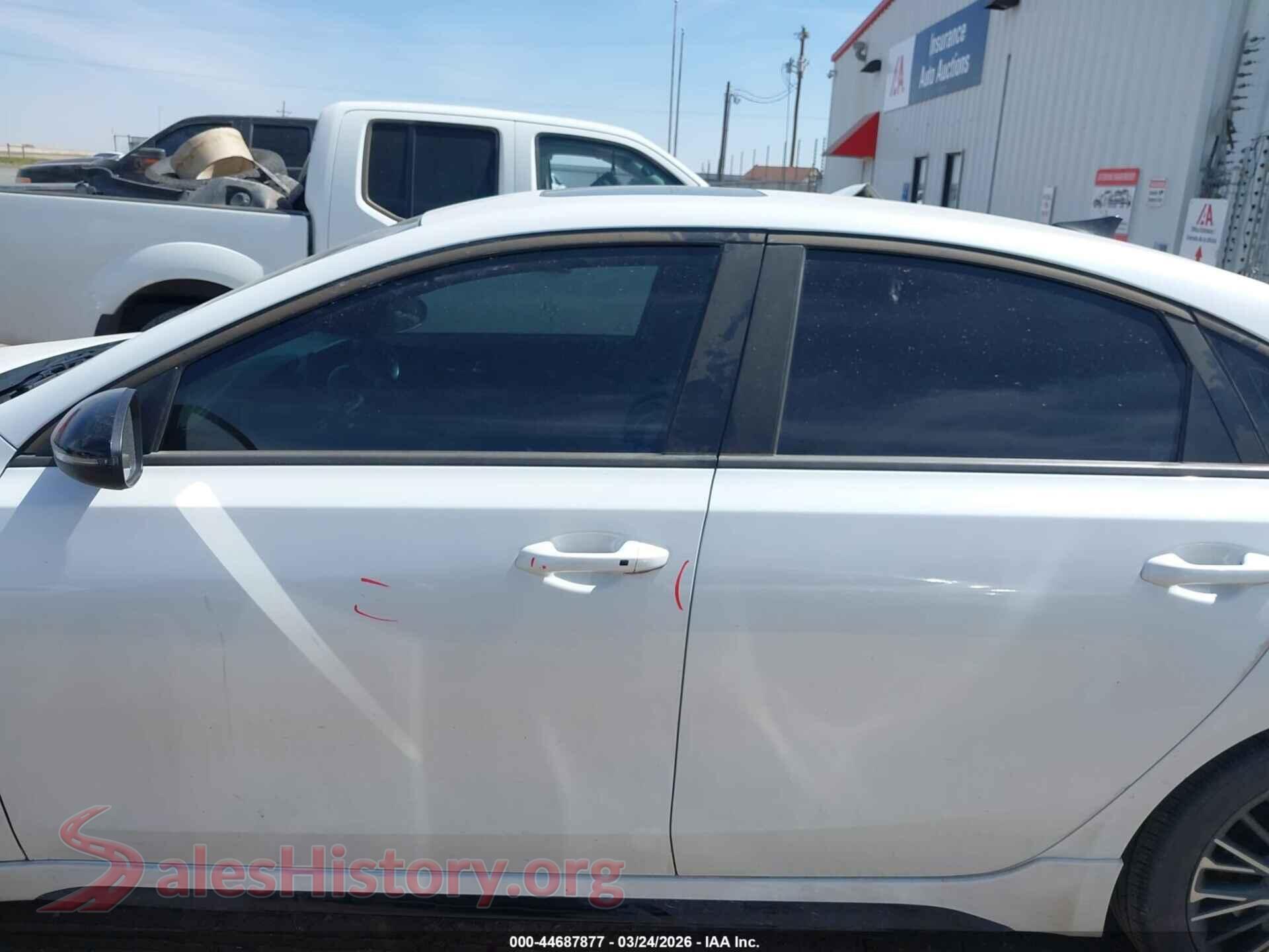 2024 KIA FORTE VIN 3KPF54AD2RE820086, auction photo 14