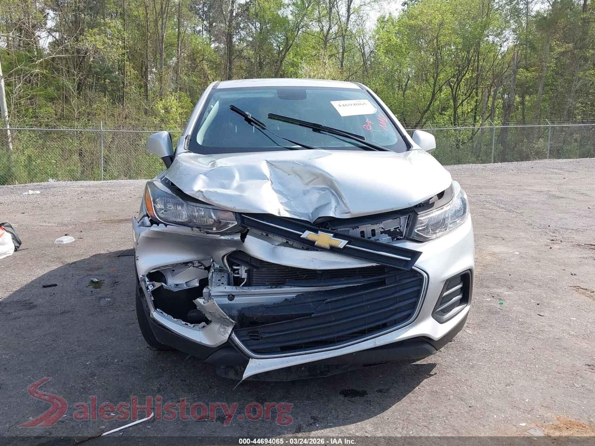 2022 CHEVROLET TRAX VIN KL7CJKSM0NB522688, damage close-up