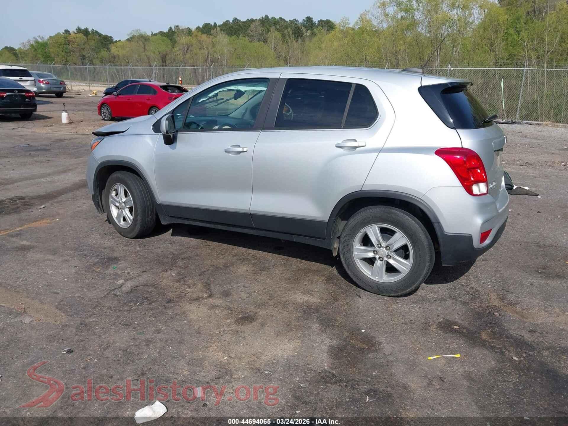 2022 CHEVROLET TRAX VIN KL7CJKSM0NB522688, driver side view