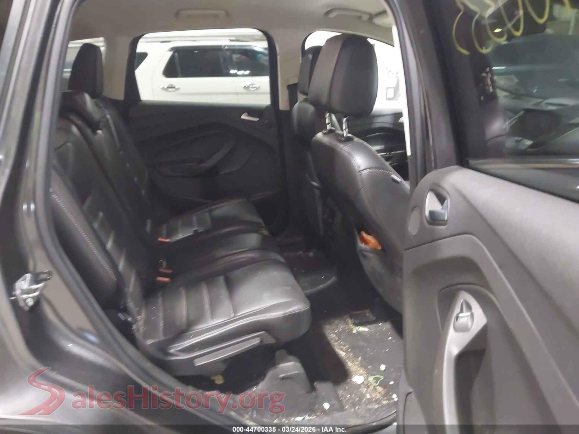 2017 FORD ESCAPE VIN 1FMCU9GD4HUD02695, front passenger side