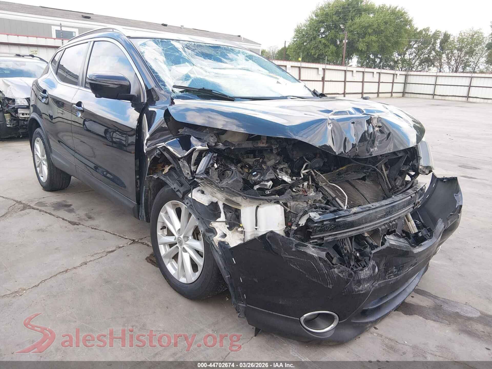 JN1BJ1CP6HW003176 2017 NISSAN ROGUE SPORT