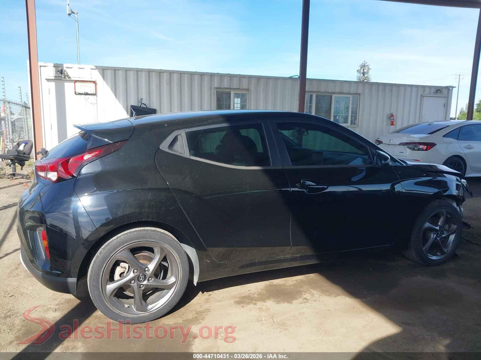 2020 HYUNDAI VELOSTER VIN KMHTG6AF0LU028663, auction photo 13